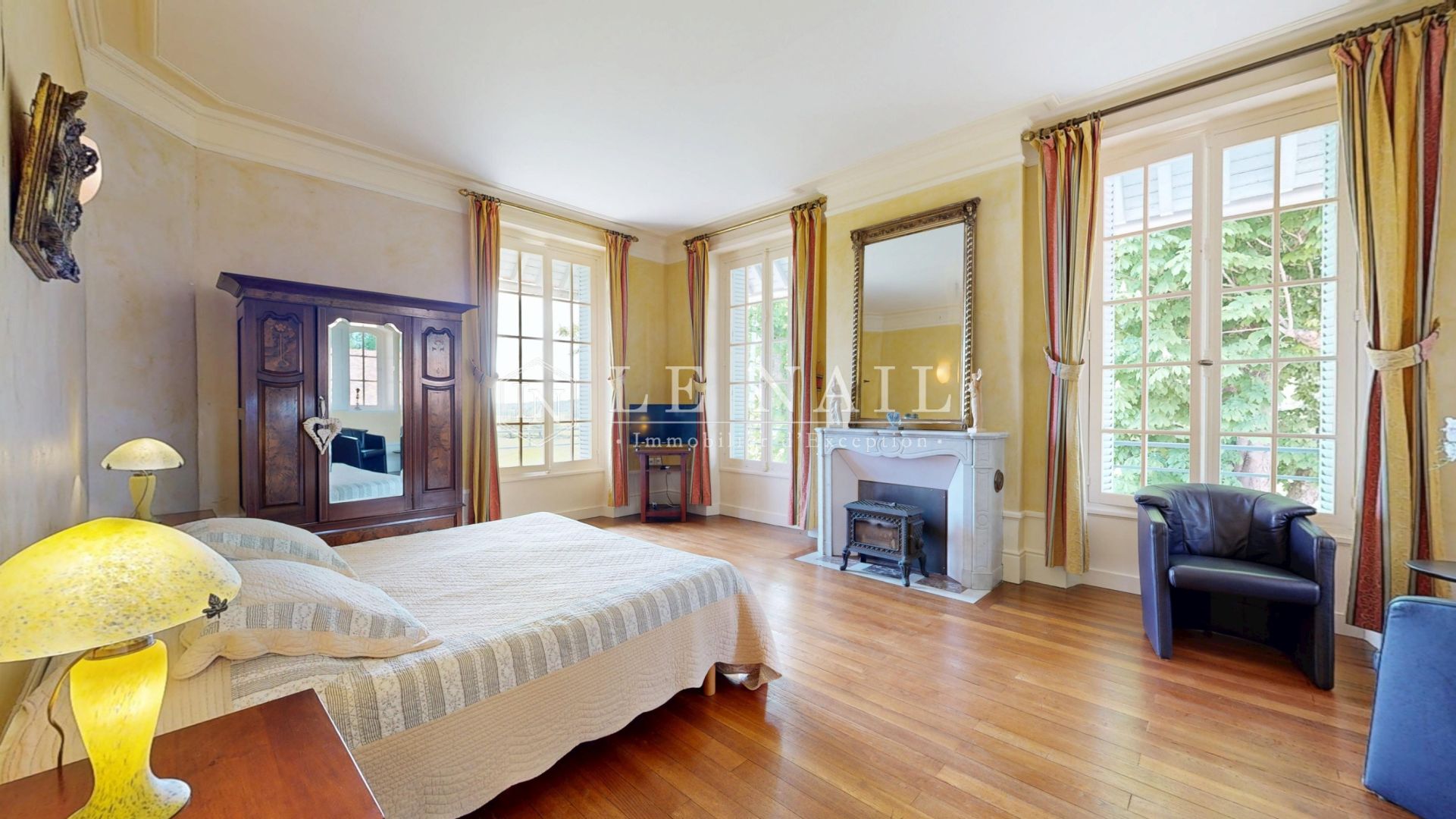 property 15 rooms for sale on PARAY LE MONIAL (71600)