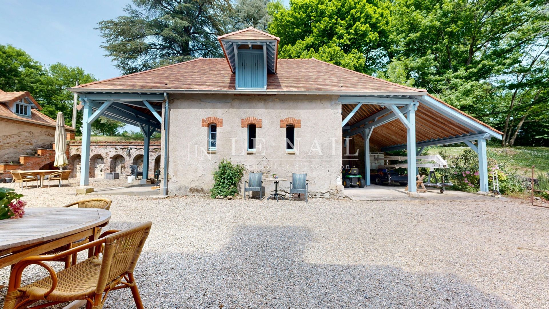 property 15 rooms for sale on PARAY LE MONIAL (71600)