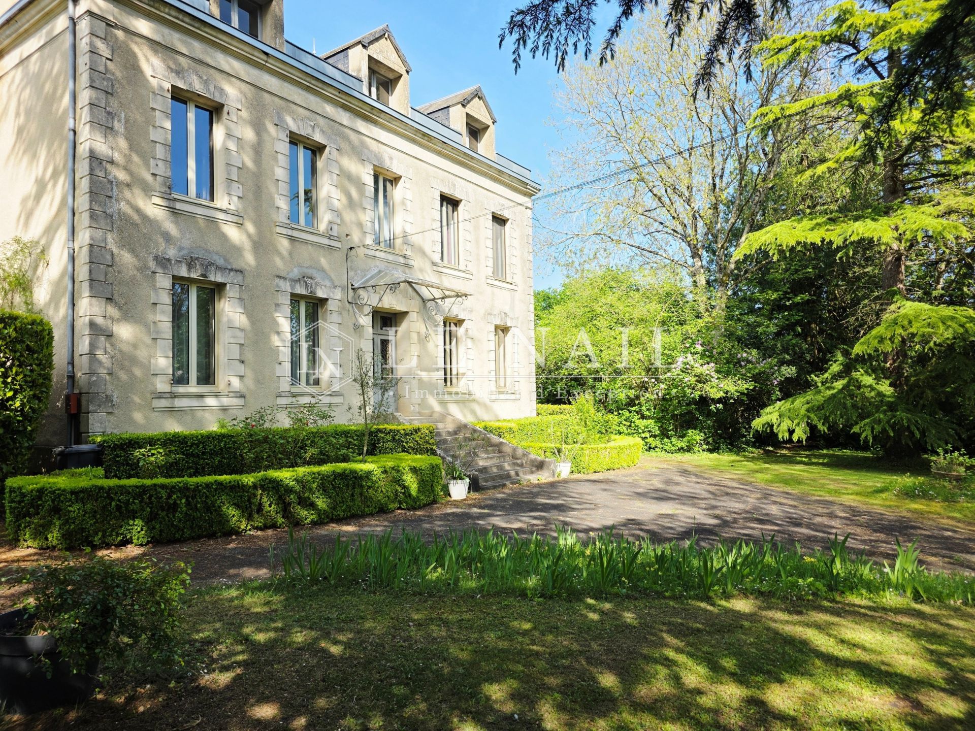 mansion 12 rooms for sale on MAMERS (72600)
