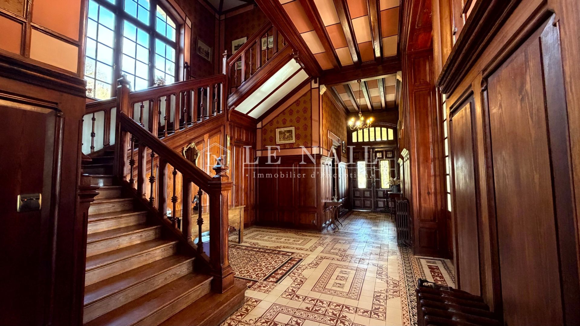 château 15 pièces en vente à CHINON (37500)