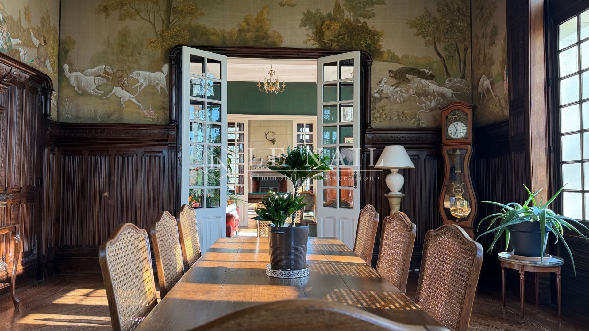 château 15 pièces en vente à CHINON (37500)
