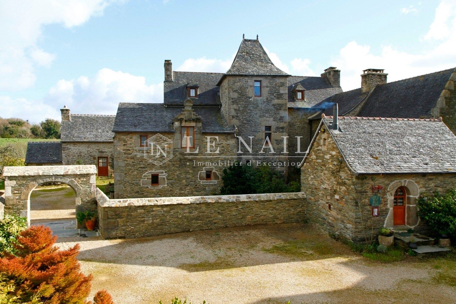 manor house 28 rooms for sale on MORLAIX (29600)
