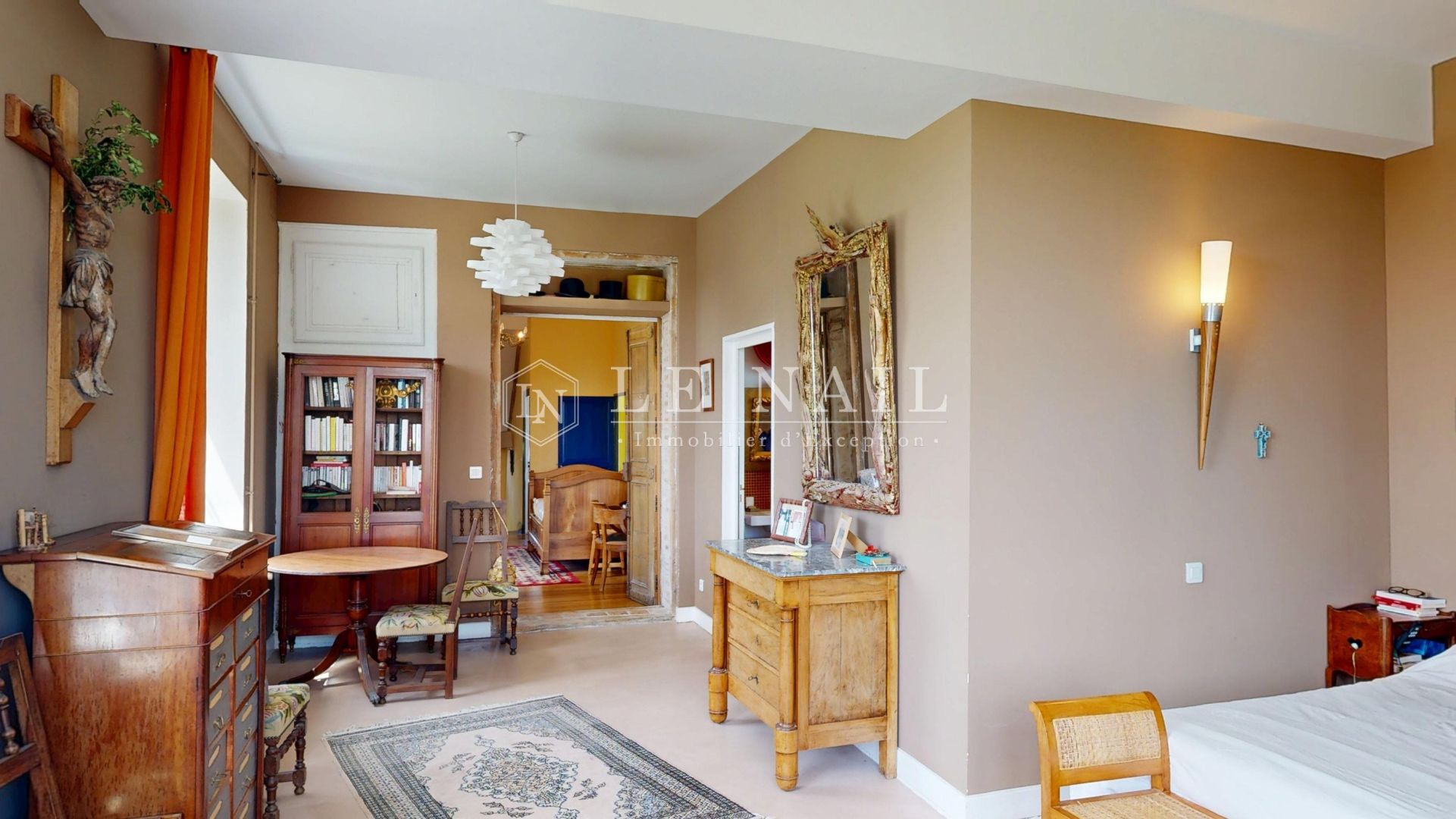 property 11 rooms for sale on MOULINS (03000)