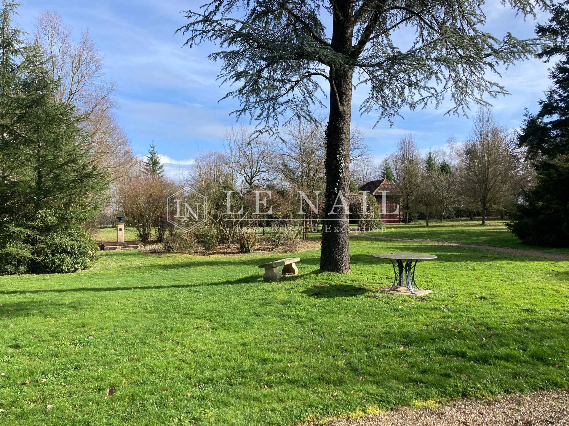 château 14 pièces en vente à CHATEAUMEILLANT (18370)