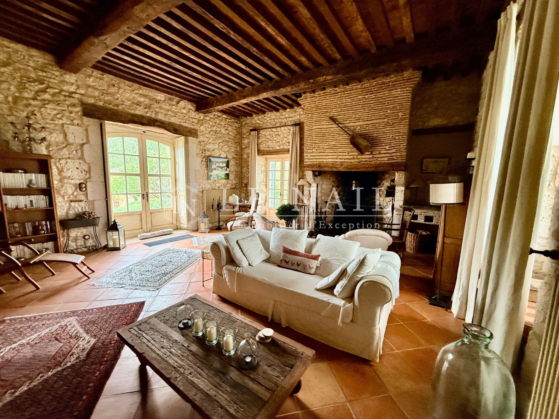 maison traditionnelle 11 pièces en vente à BERGERAC (24100)