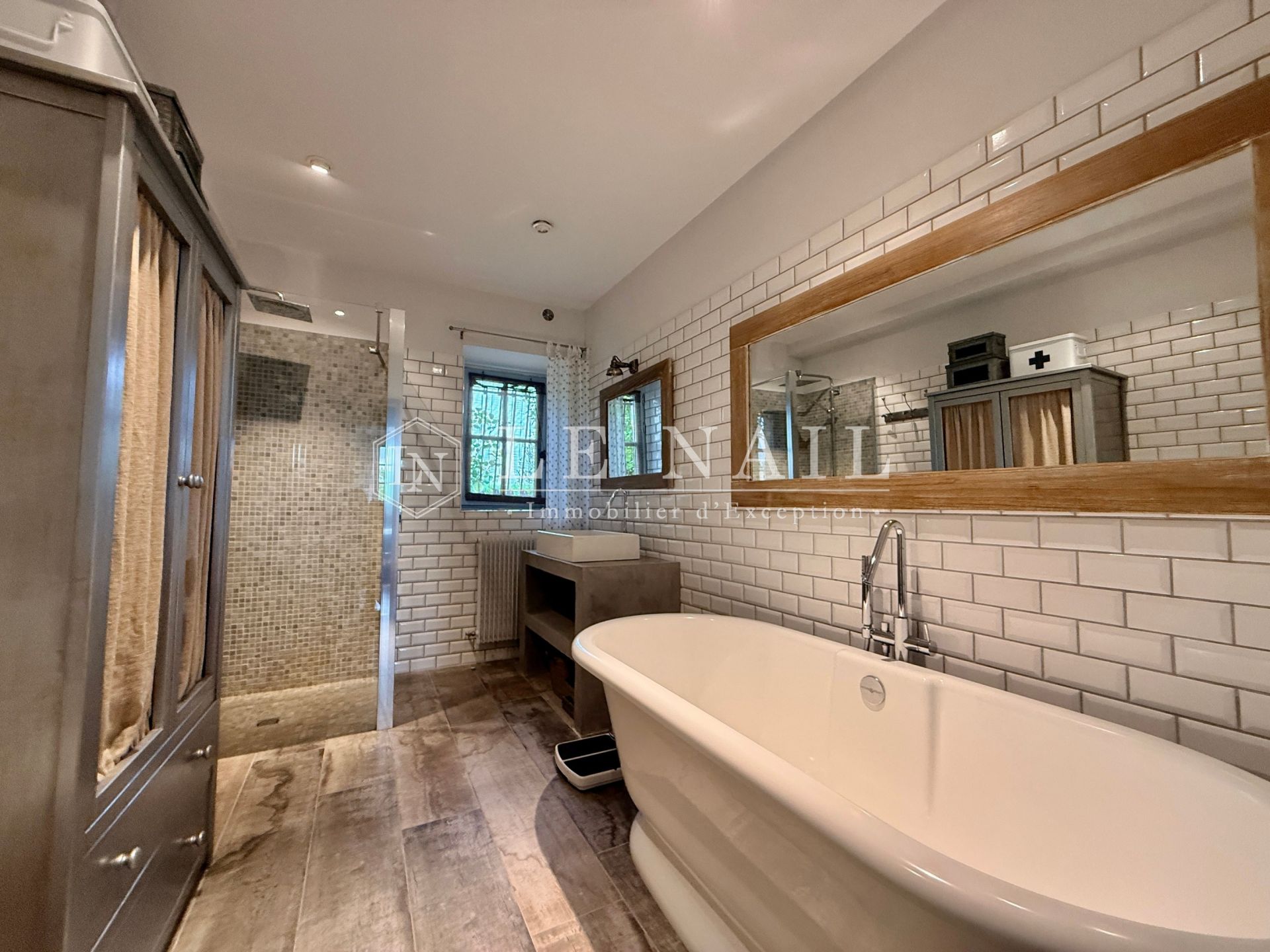 maison traditionnelle 11 pièces en vente à BERGERAC (24100)