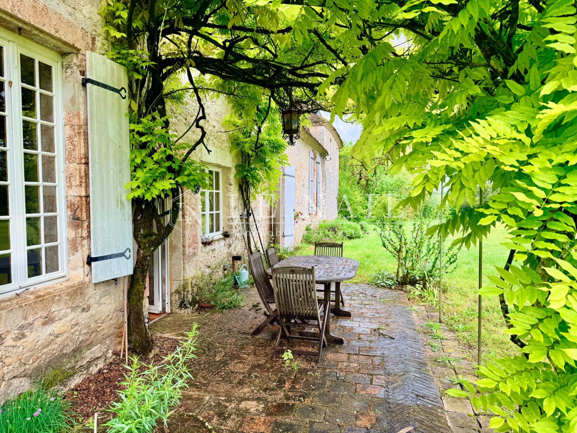 traditional house 10 rooms for sale on BERGERAC (24100)