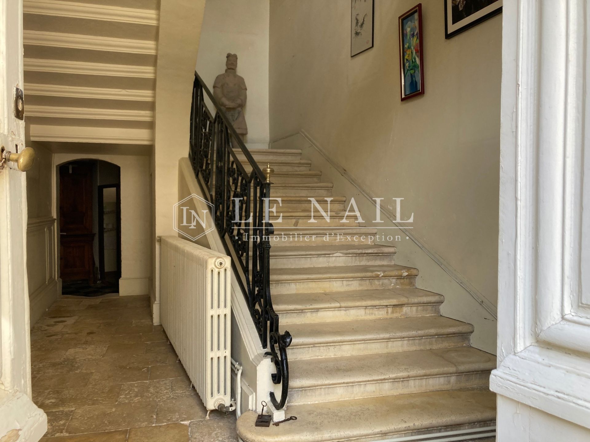 mansion (hôtel particulier) 12 rooms for sale on ISSOUDUN (36100)