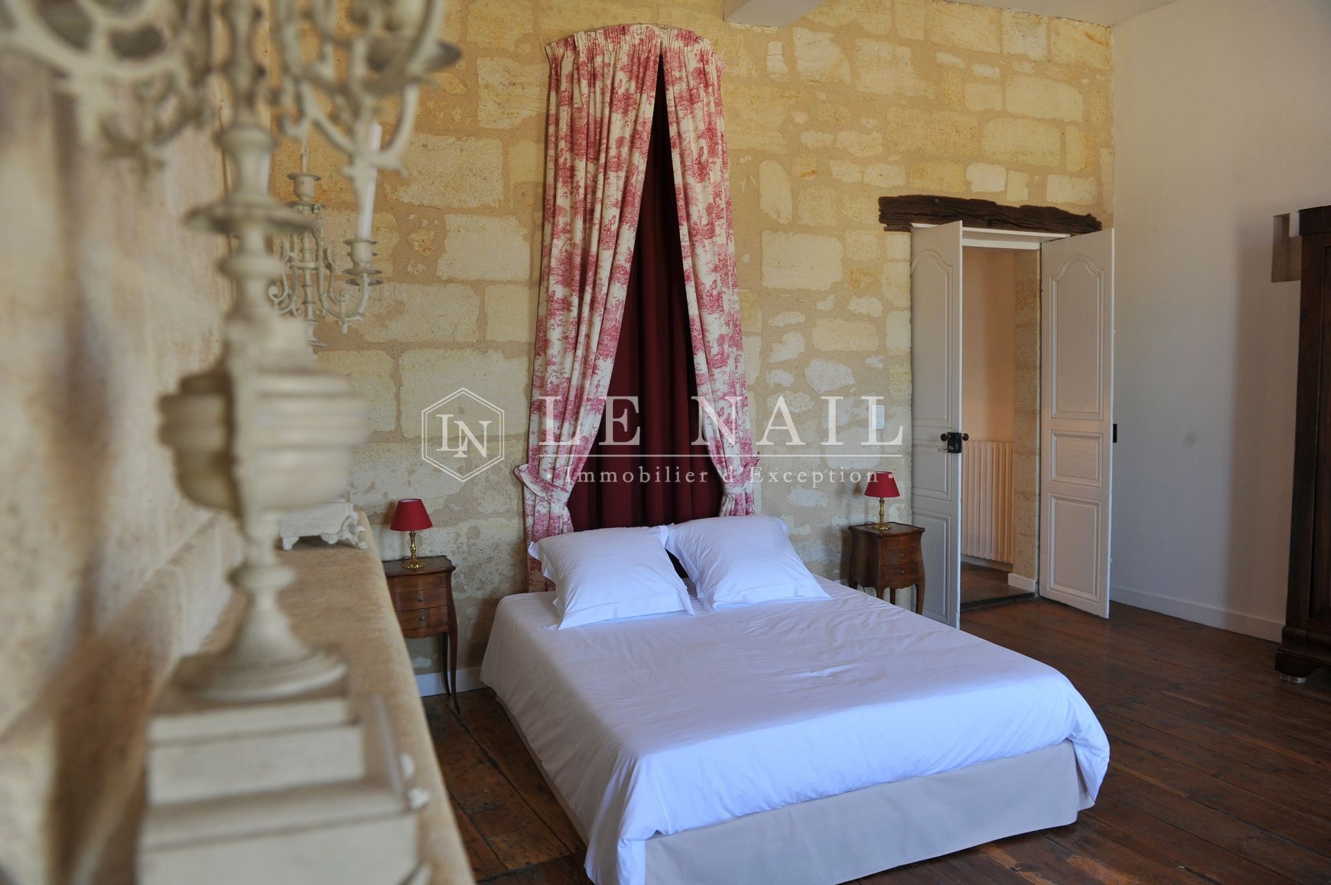 house 6 rooms for sale on ST EMILION (33330)