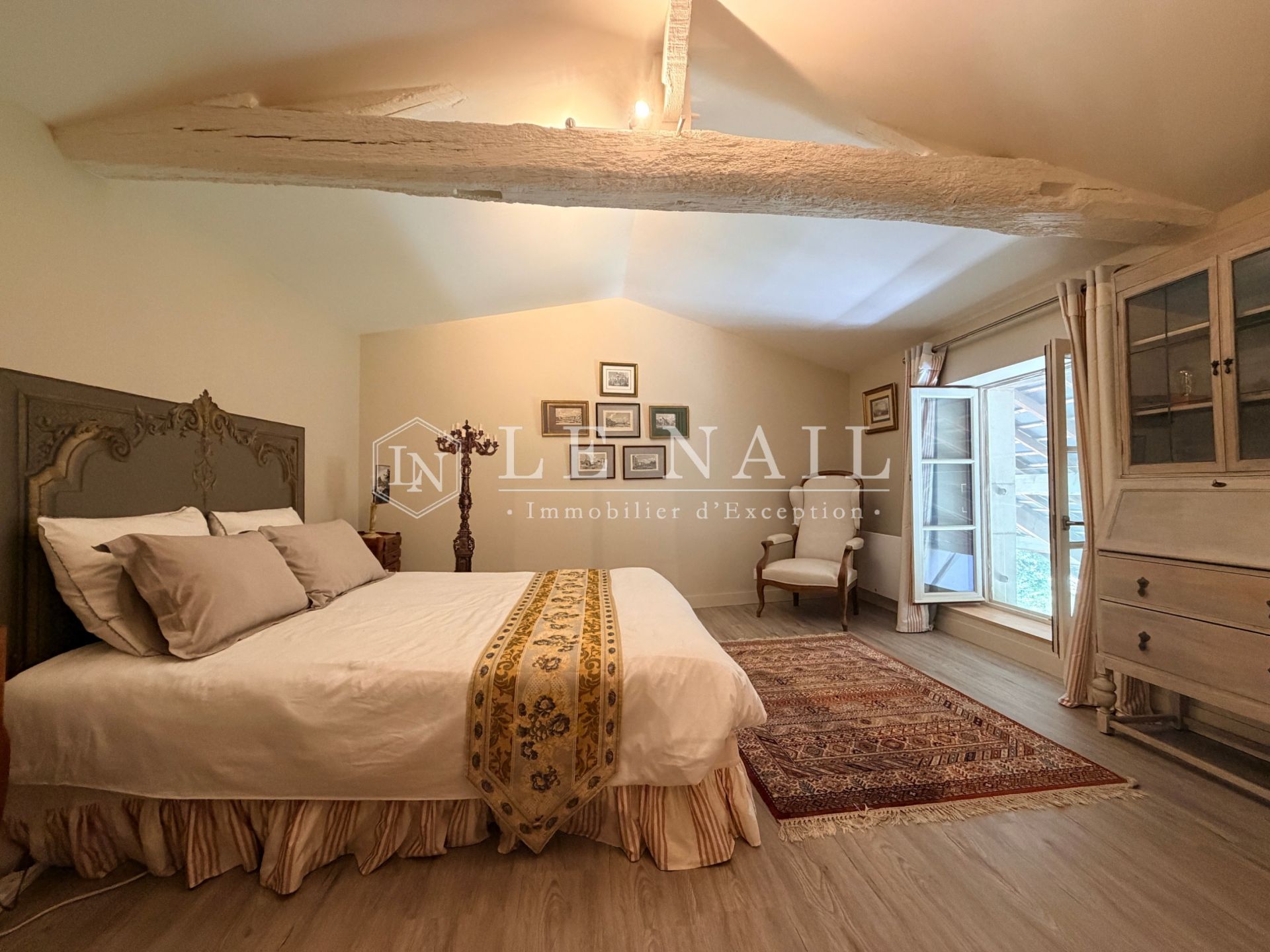 hôtel particulier 10 pièces en vente à SAUMUR (49400)