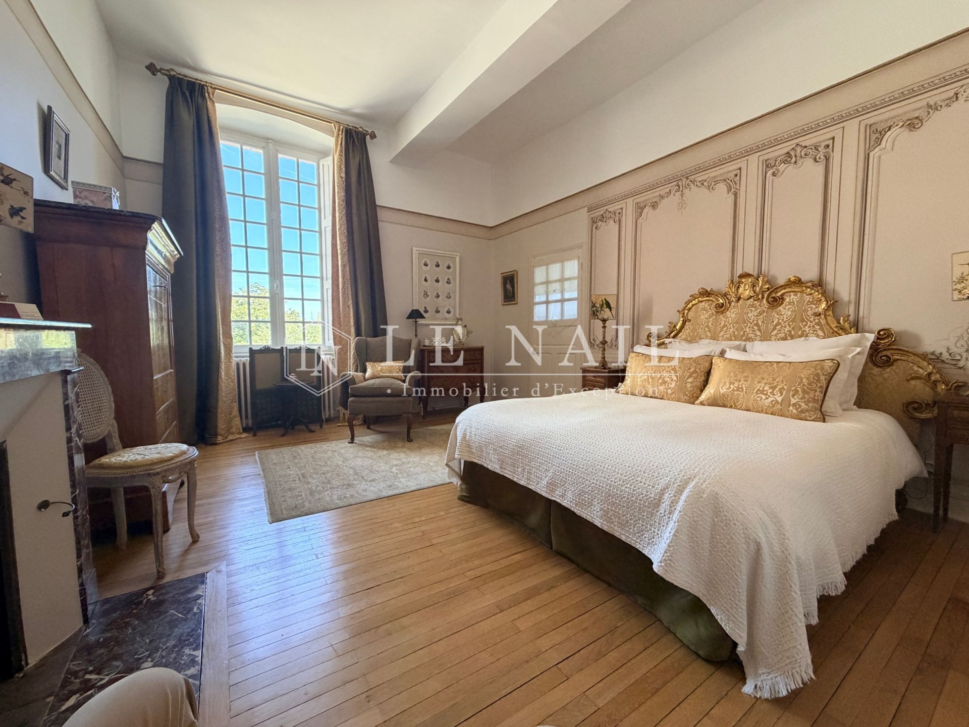 hôtel particulier 10 pièces en vente à SAUMUR (49400)