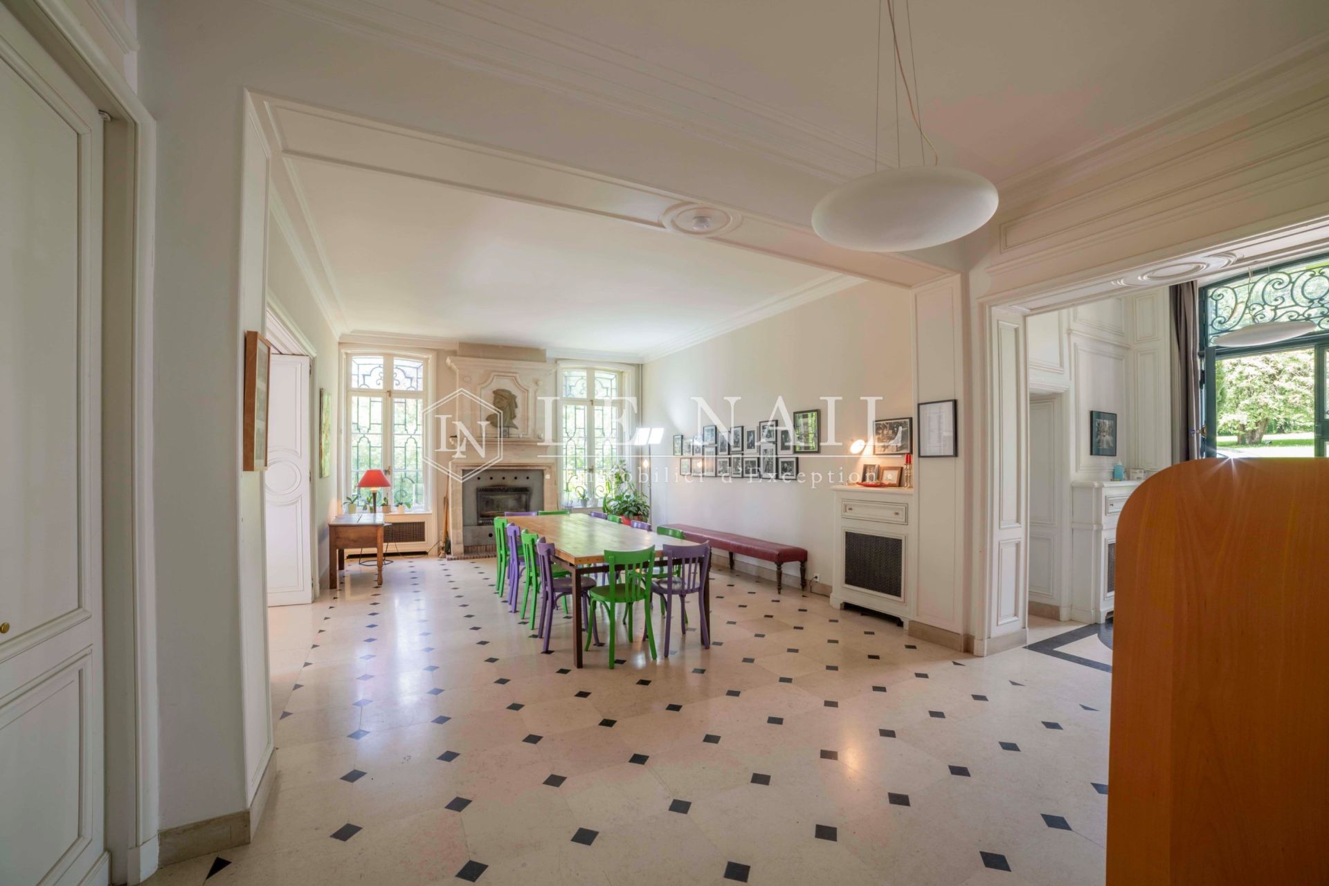 castle 13 rooms for sale on BOURGES (18000)