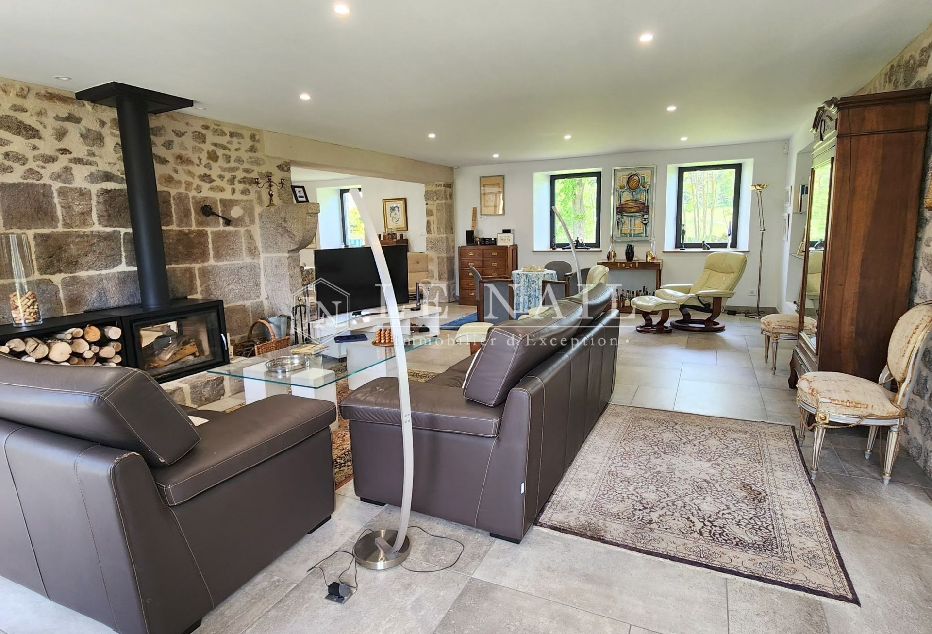 maison 7 pièces en vente à ST BONNET LE CHATEAU (42380)