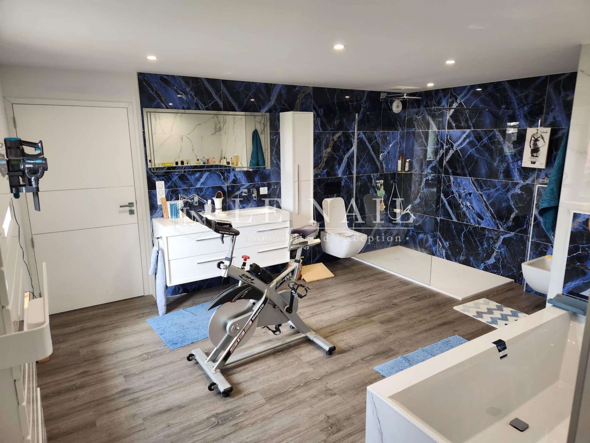 maison 7 pièces en vente à ST BONNET LE CHATEAU (42380)