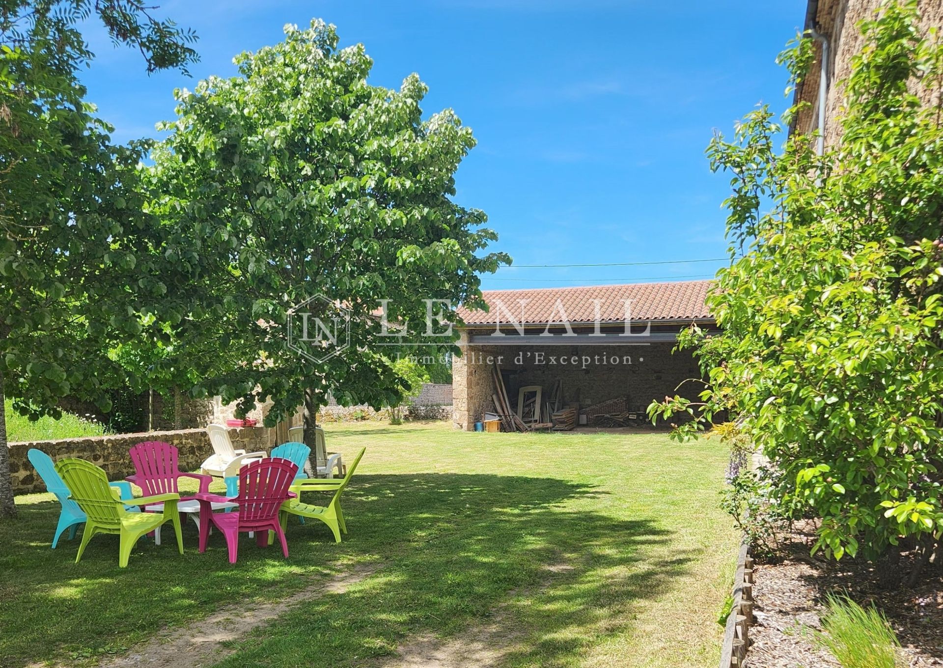 maison 7 pièces en vente à ST BONNET LE CHATEAU (42380)