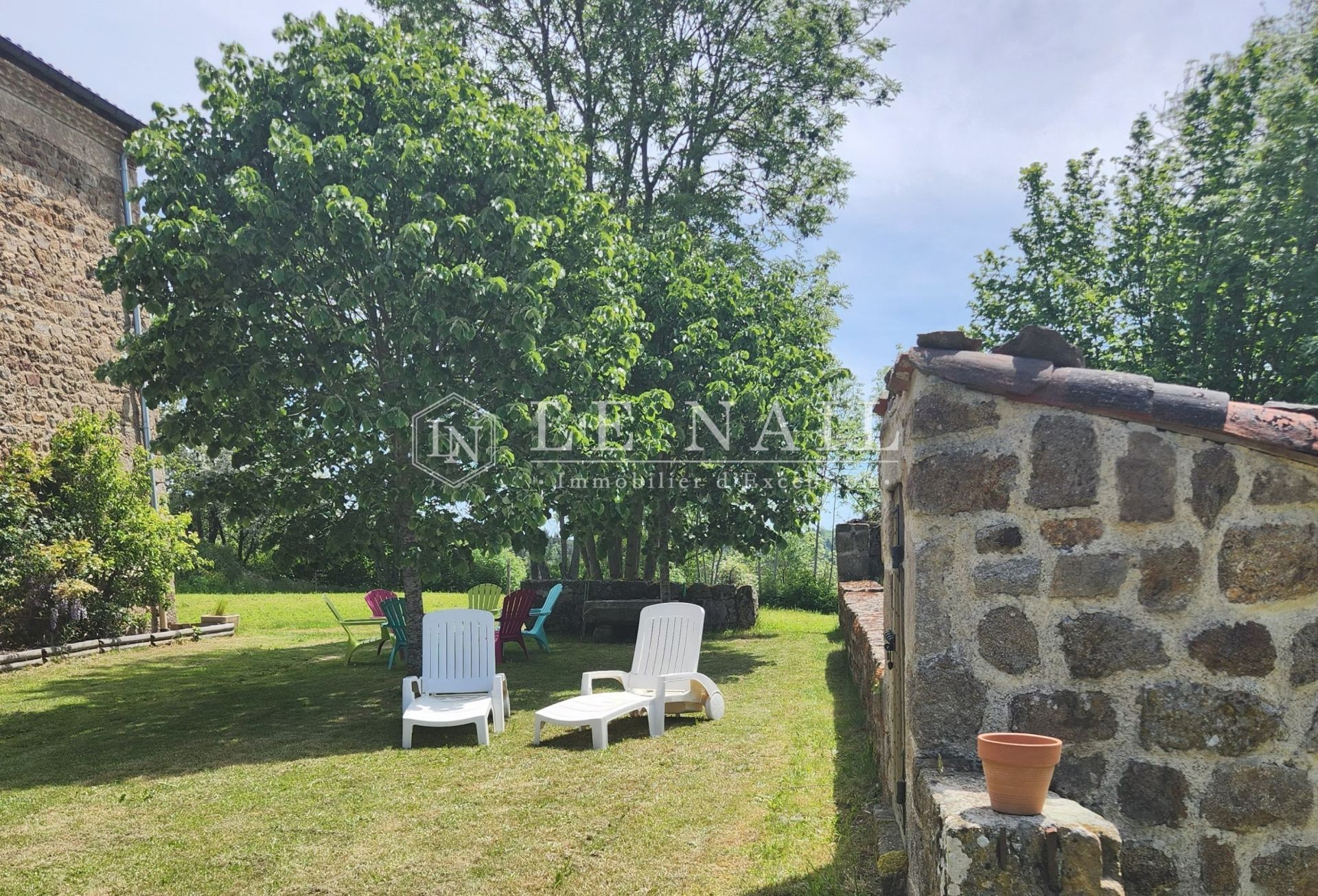 maison 7 pièces en vente à ST BONNET LE CHATEAU (42380)
