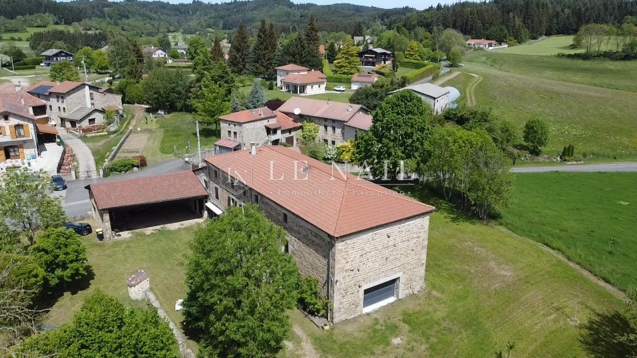 maison 7 pièces en vente à ST BONNET LE CHATEAU (42380)