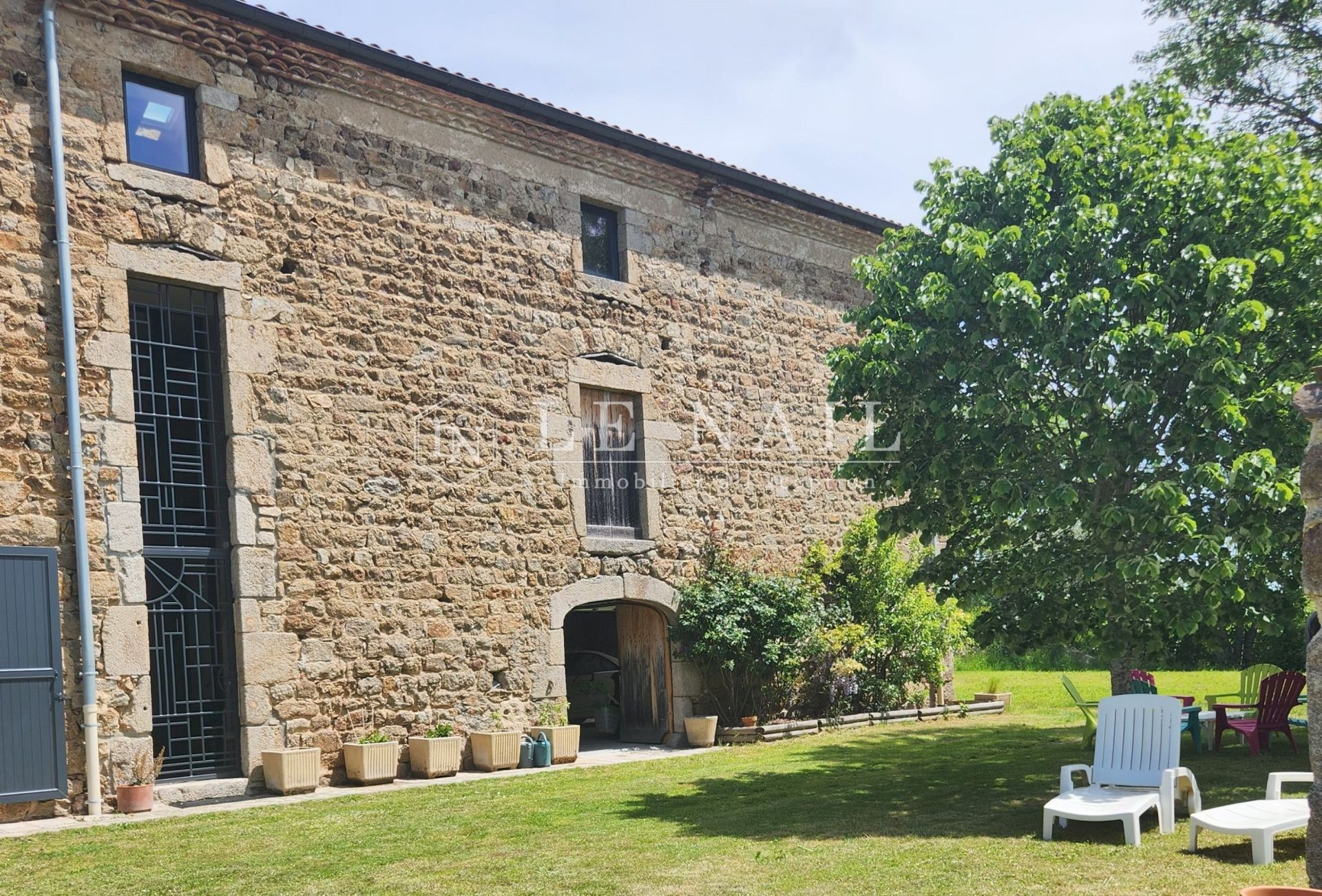 maison 7 pièces en vente à ST BONNET LE CHATEAU (42380)