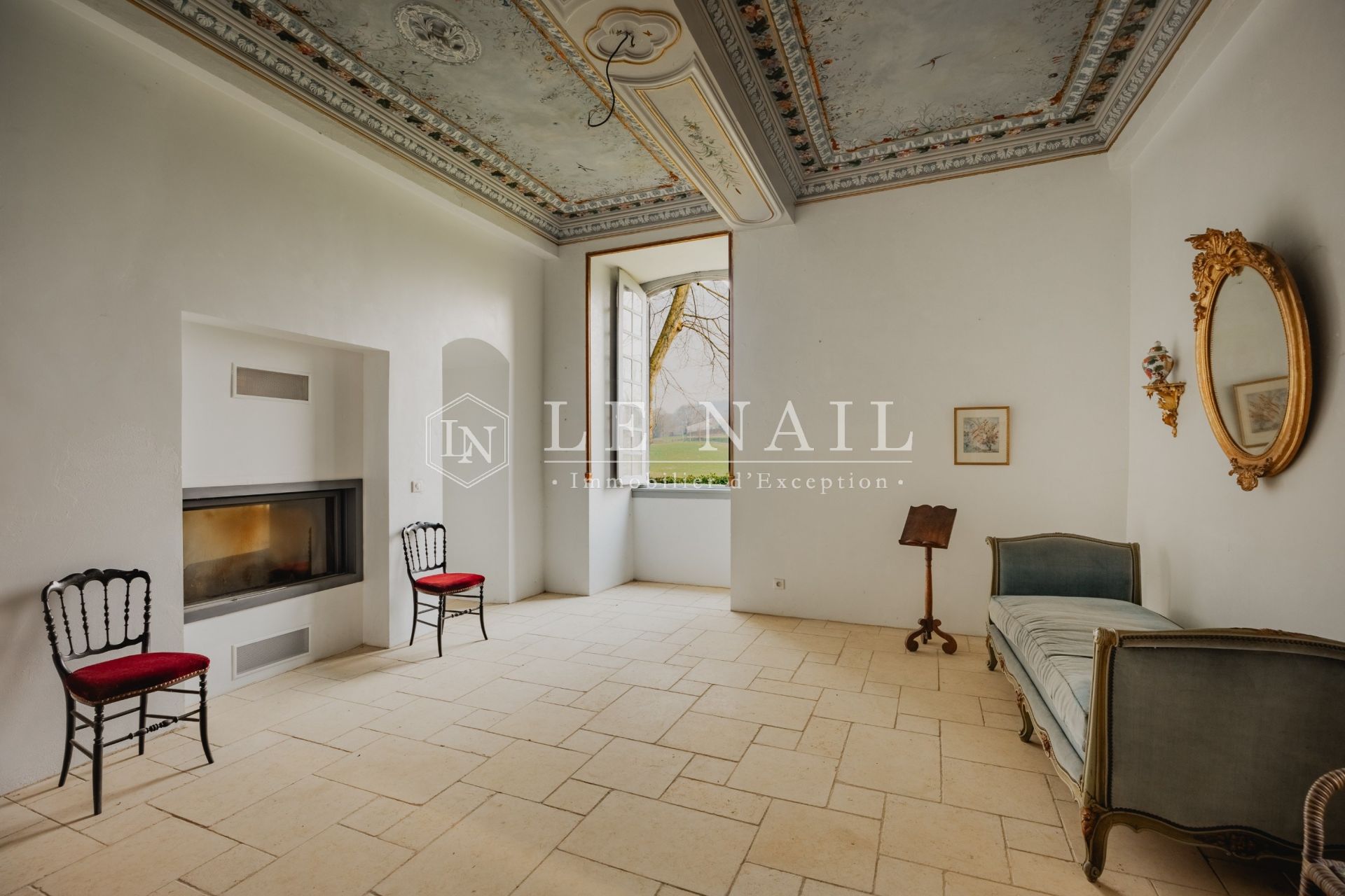 château 23 pièces en vente à UHART MIXE (64120)