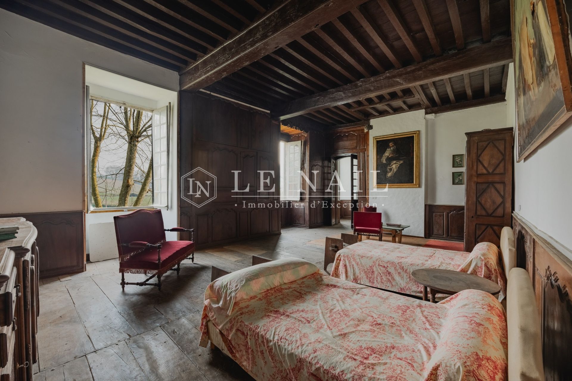 château 23 pièces en vente à UHART MIXE (64120)