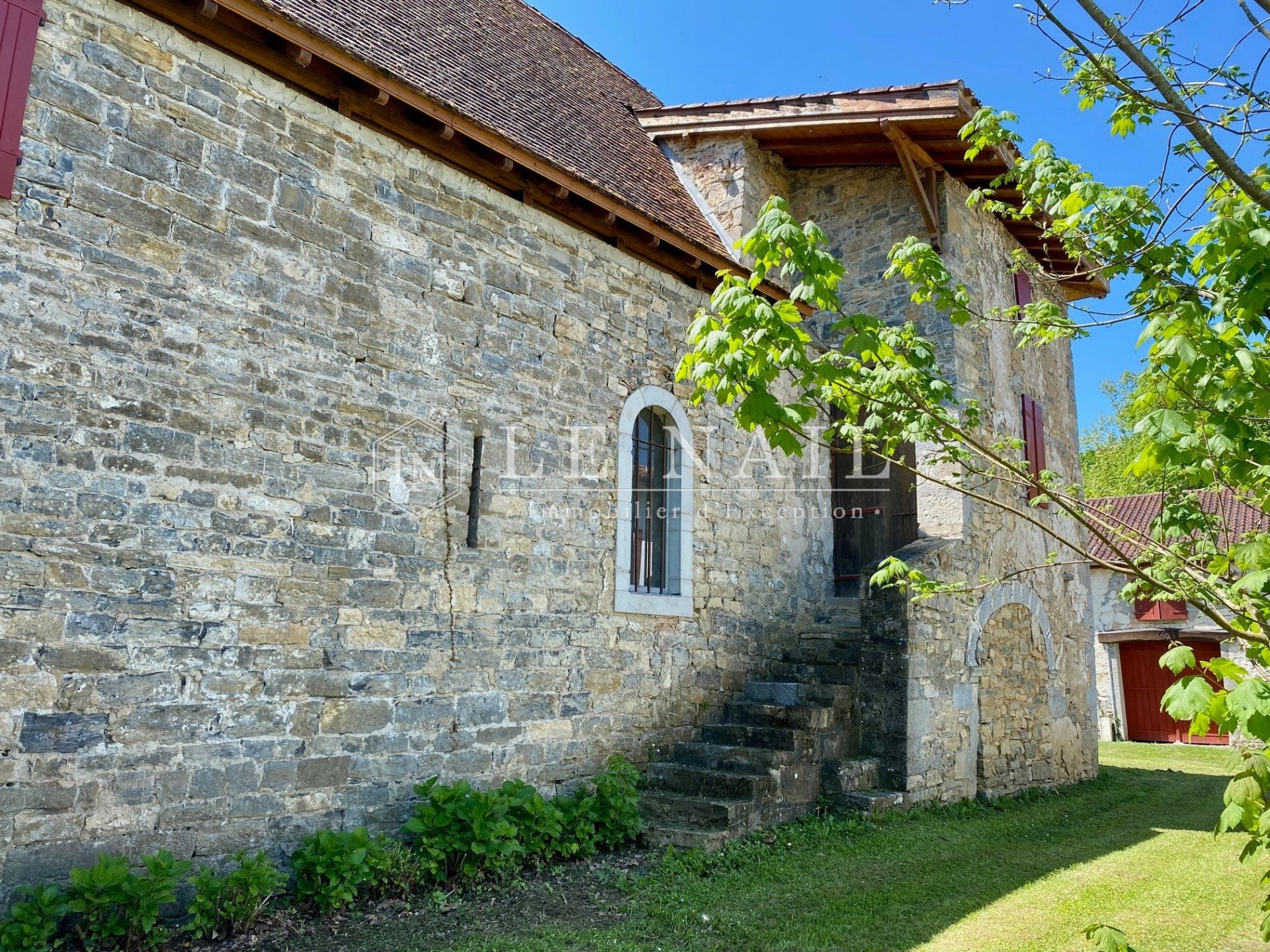 château 23 pièces en vente à UHART MIXE (64120)