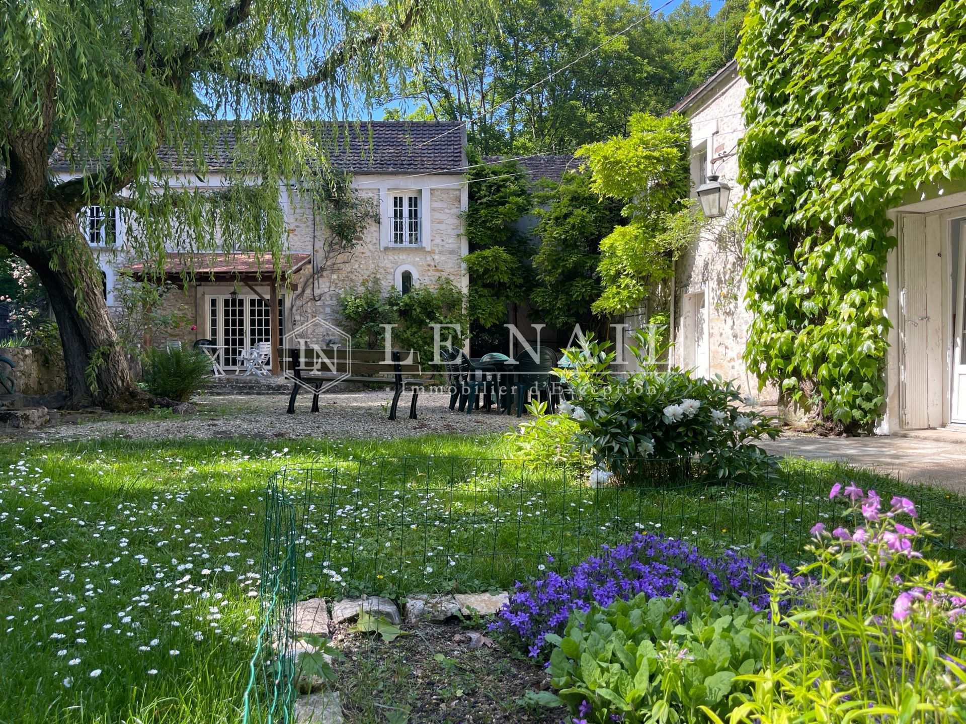 moulin 11 pièces en vente à MELUN (77000)