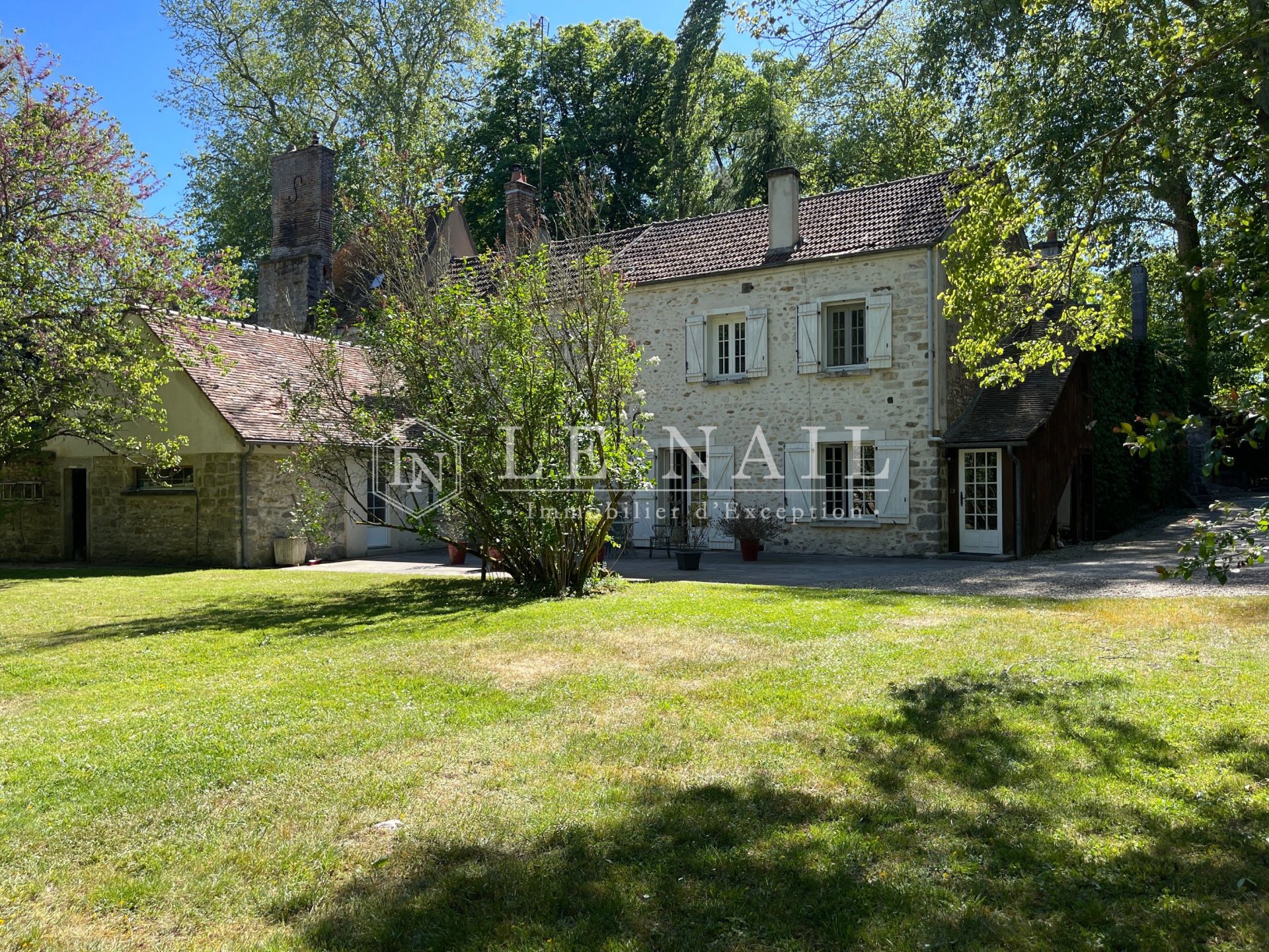 moulin 11 pièces en vente à MELUN (77000)