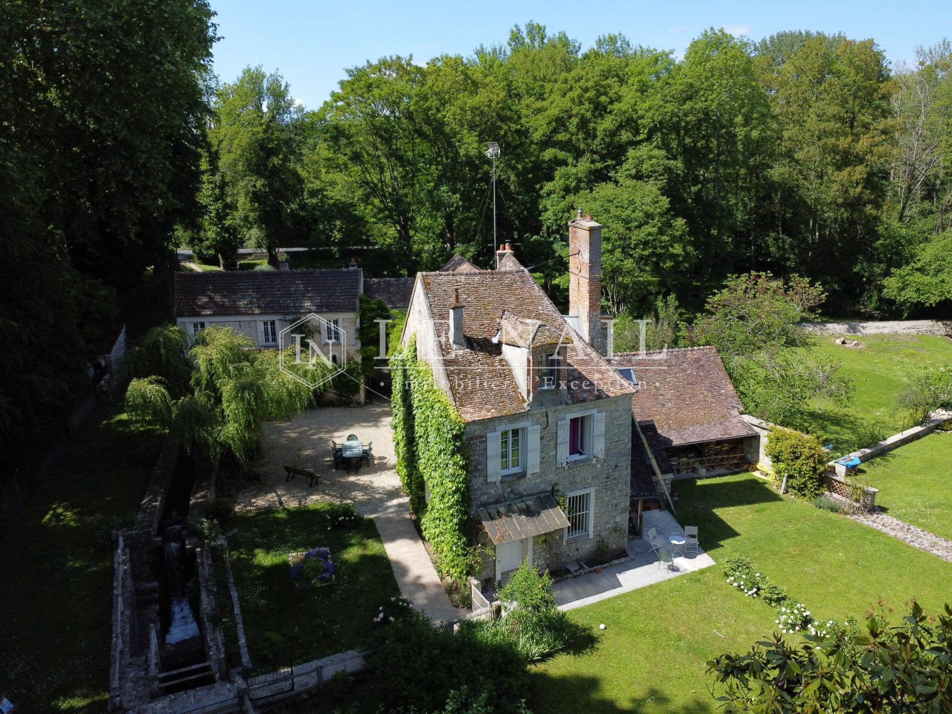 moulin 11 pièces en vente à MELUN (77000)