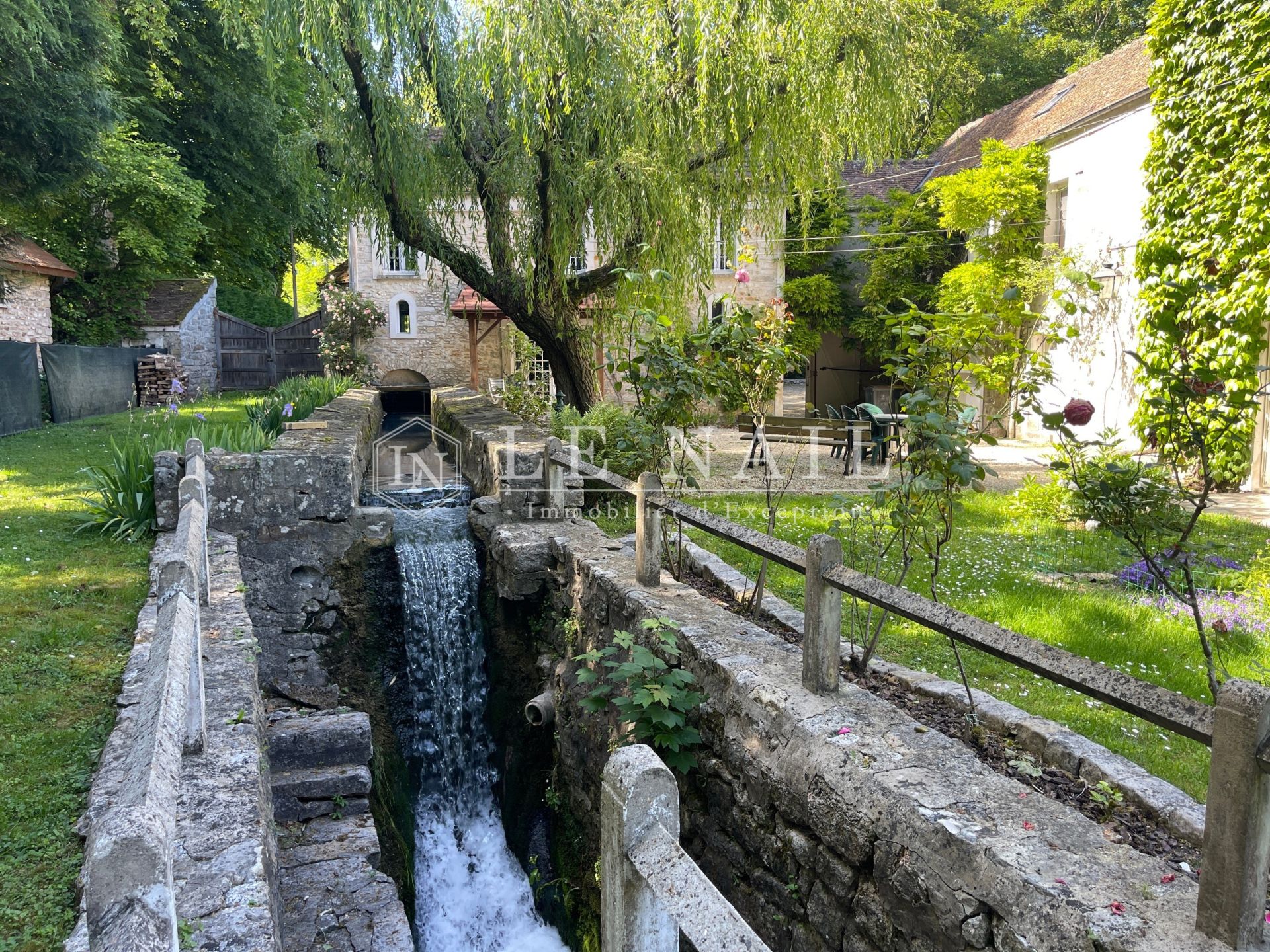 moulin 11 pièces en vente à MELUN (77000)