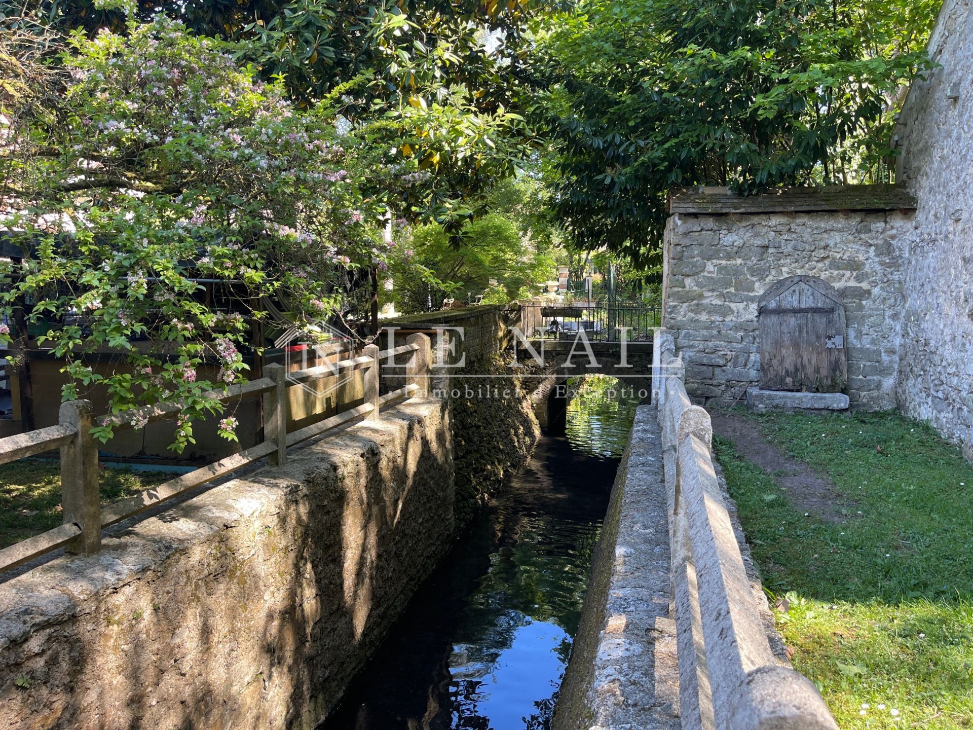 moulin 11 pièces en vente à MELUN (77000)