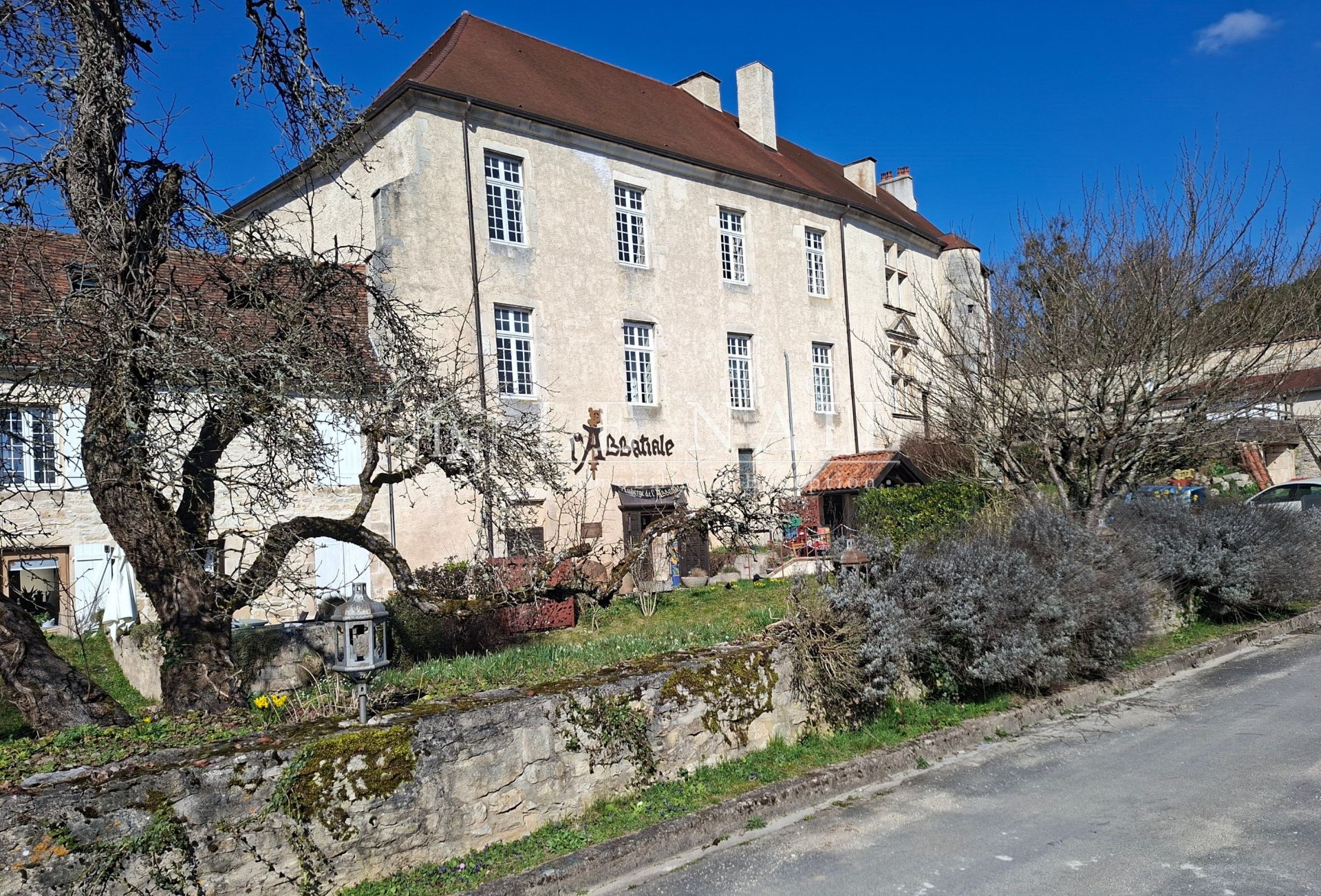 propriété 19 pièces en vente à LANGRES (52200)