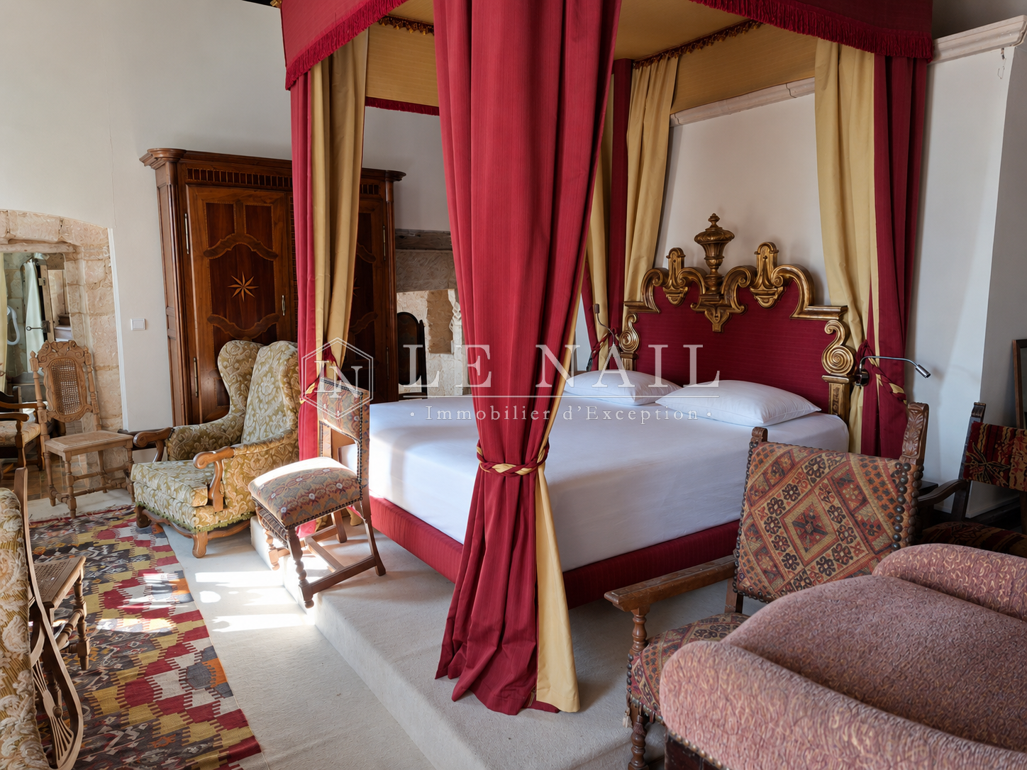 property 19 rooms for sale on LANGRES (52200)