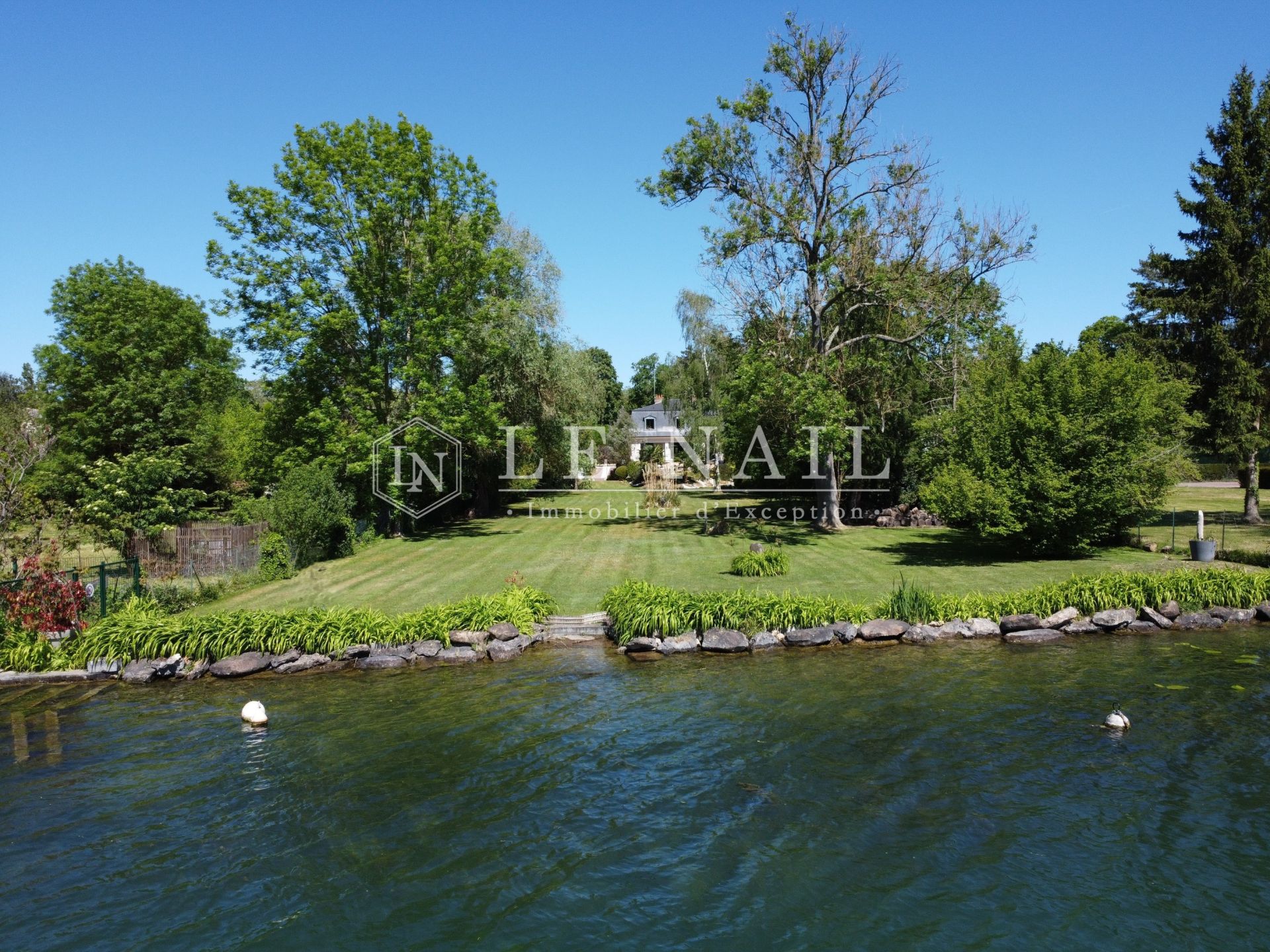 villa 7 rooms for sale on MELUN (77000)