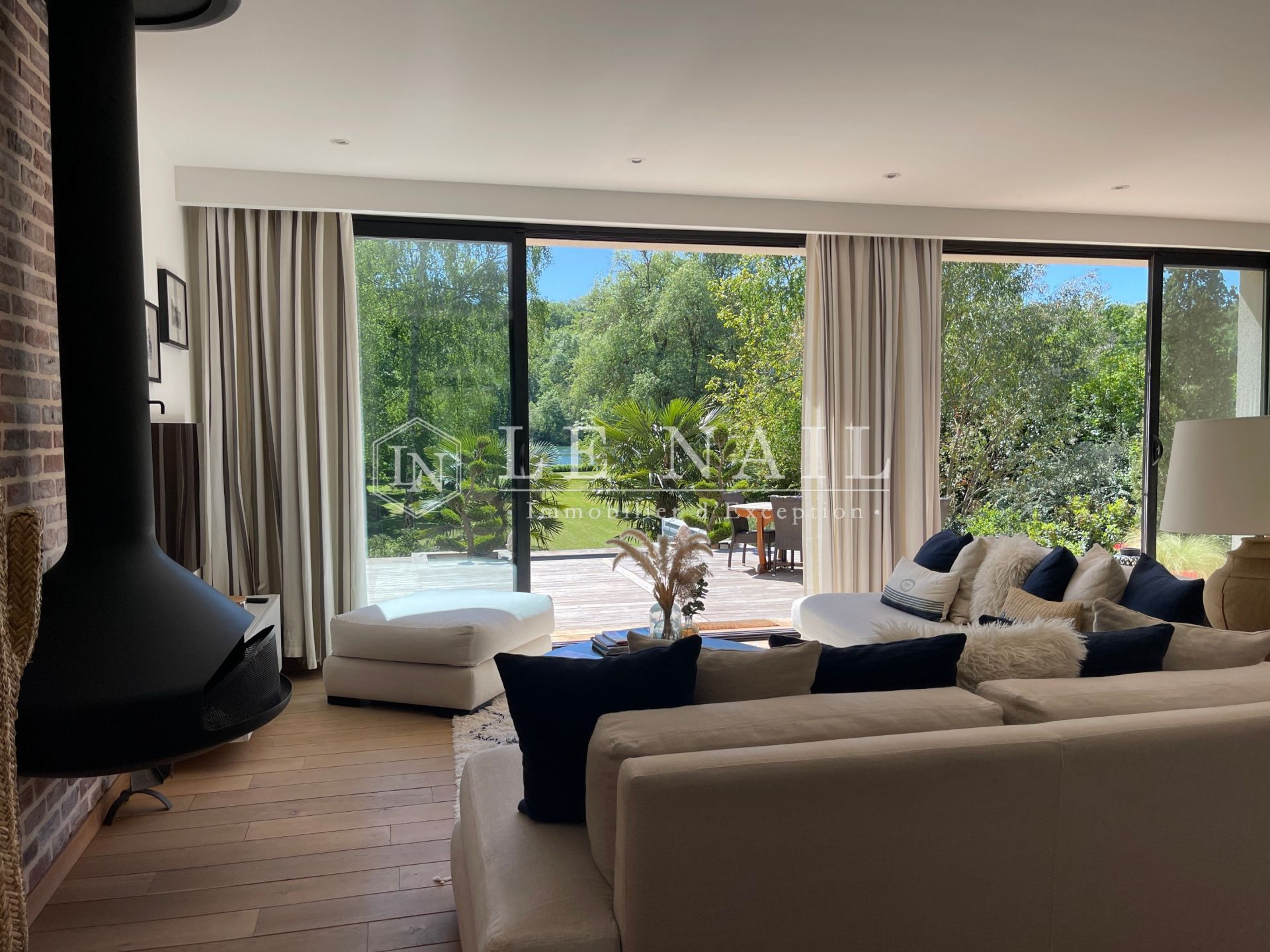 villa 7 rooms for sale on MELUN (77000)