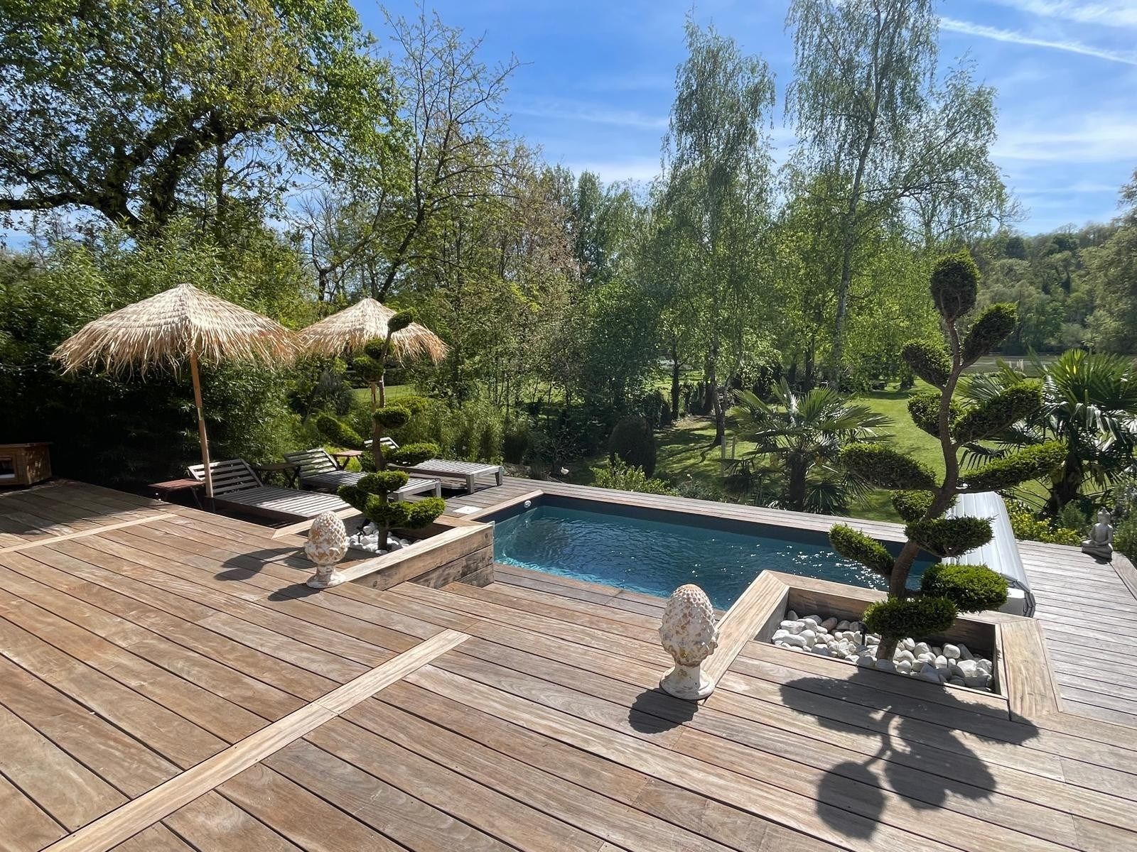 villa 7 rooms for sale on MELUN (77000)