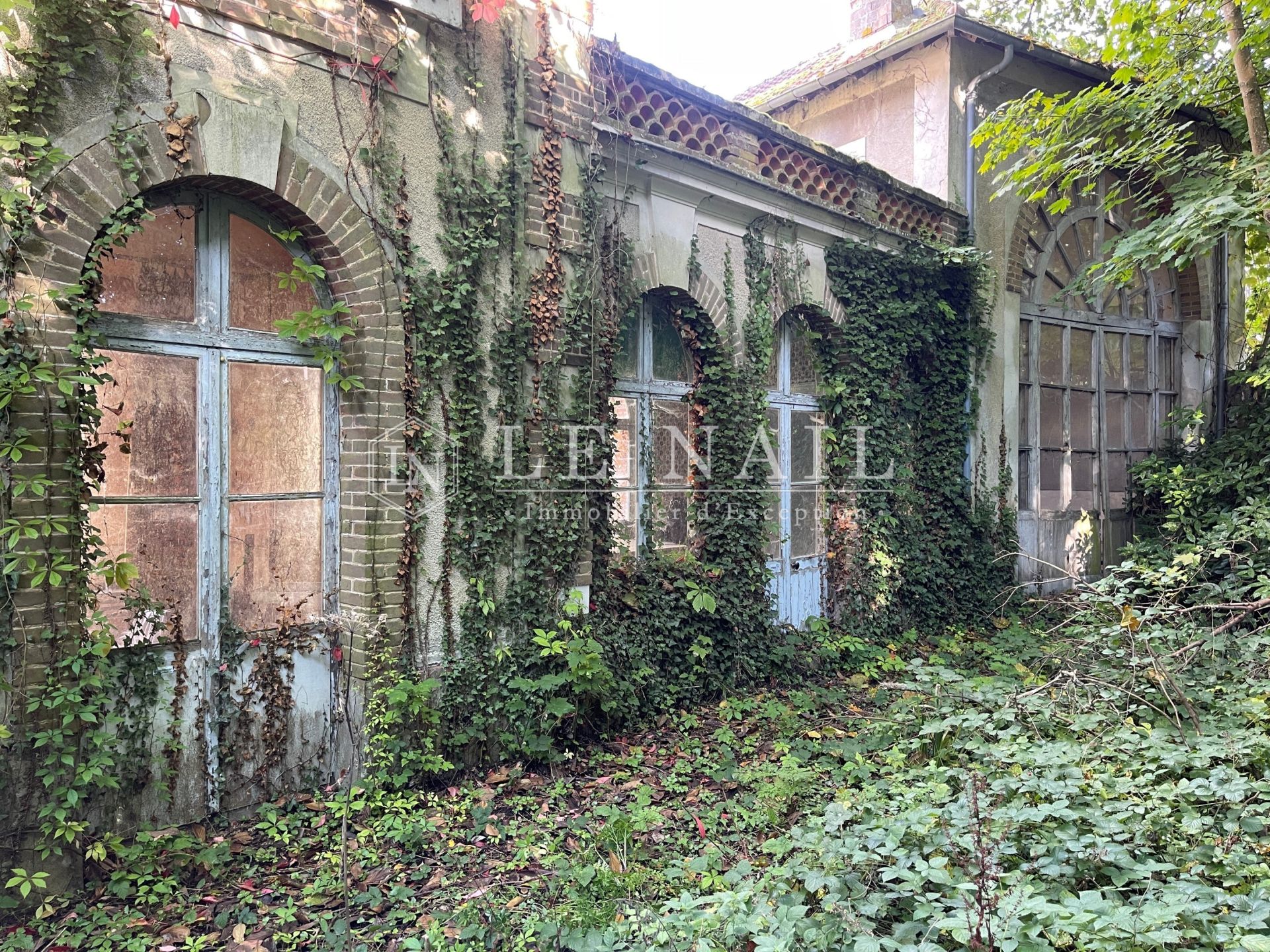 manor house 25 rooms for sale on BRIE COMTE ROBERT (77170)
