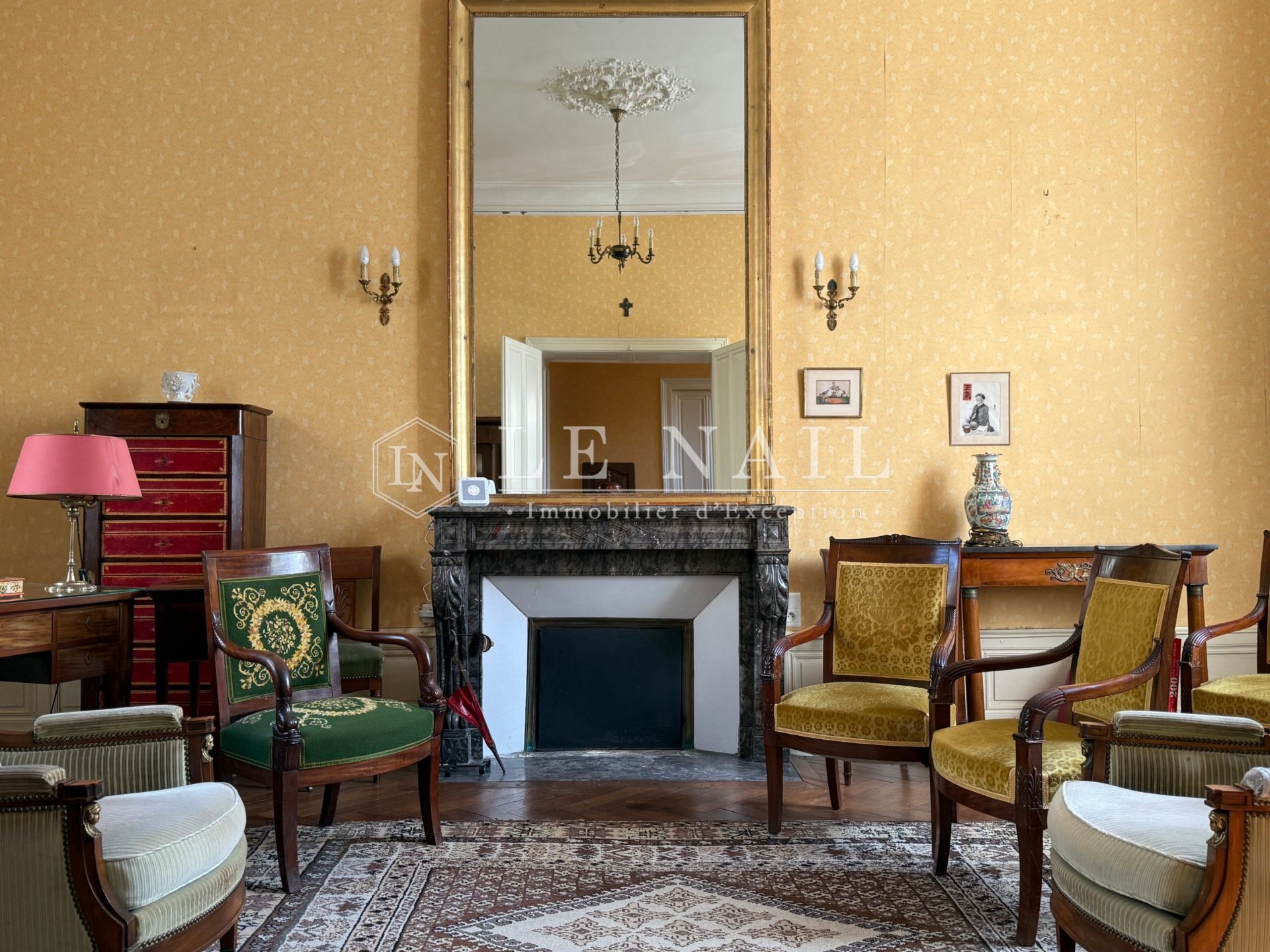 maison de ville 11 pièces en vente à CHATEAU GONTIER (53200)