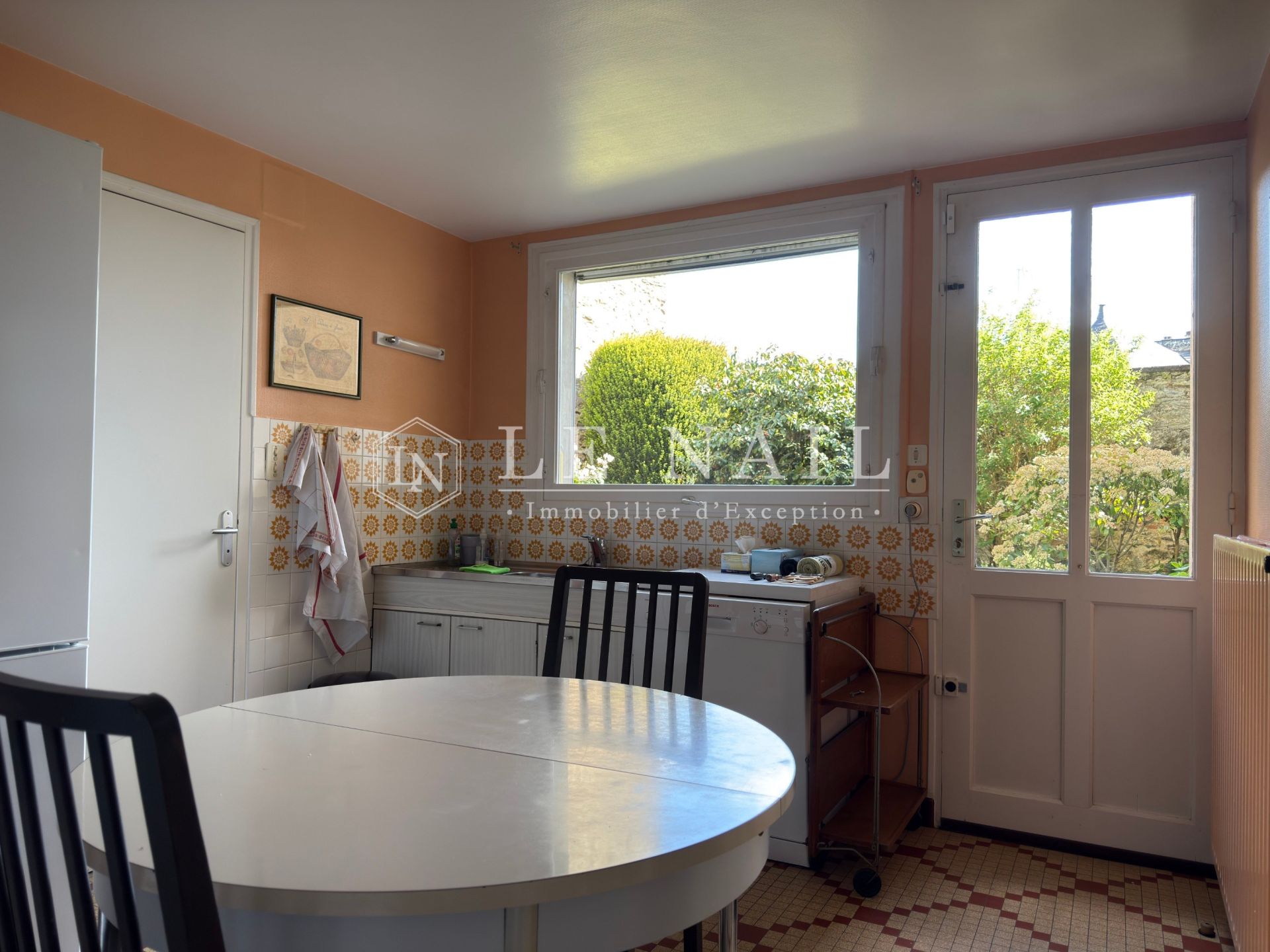 maison de ville 11 pièces en vente à CHATEAU GONTIER (53200)