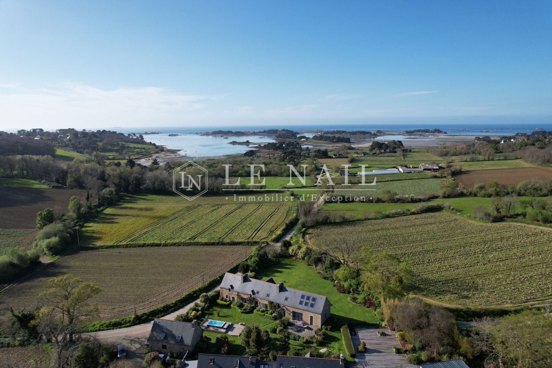 propriété 10 pièces en vente à PORT BLANC (22710)