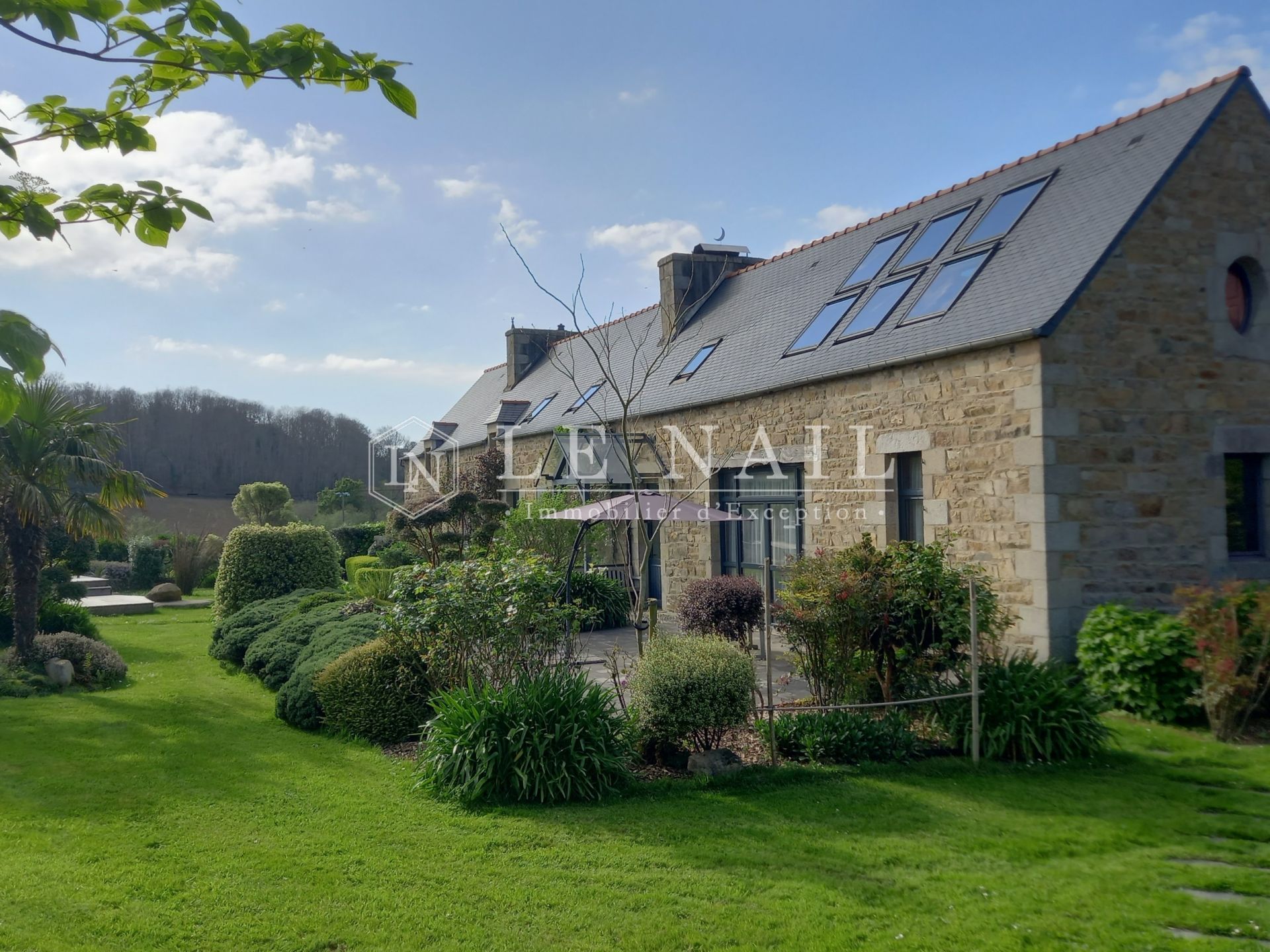 propriété 10 pièces en vente à PORT BLANC (22710)