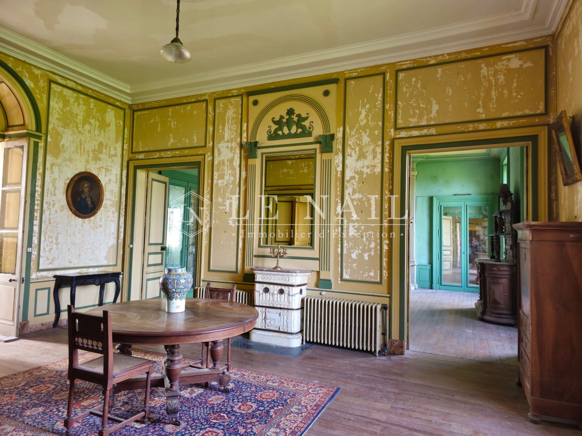 castle 10 rooms for sale on LE LION D ANGERS (49220)