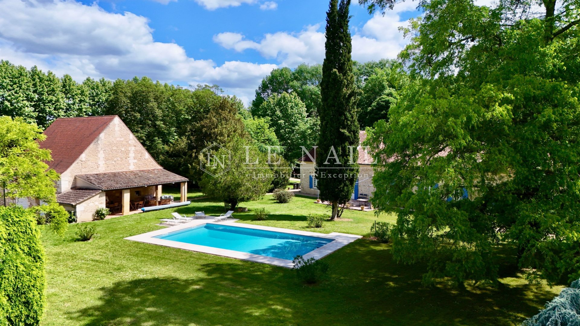 property 10 rooms for sale on BERGERAC (24100)