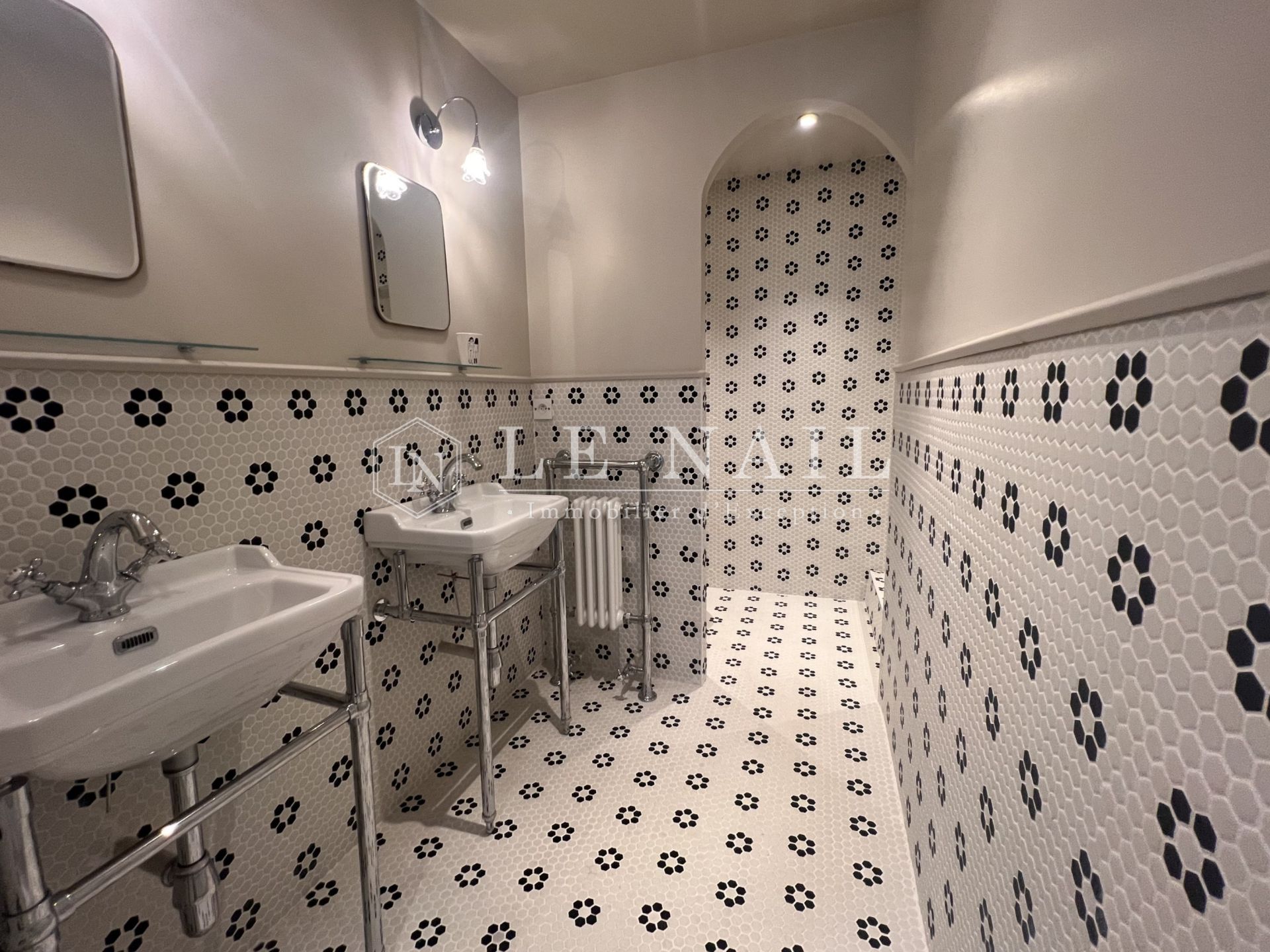 hôtel particulier 8 pièces en vente à POITIERS (86000)
