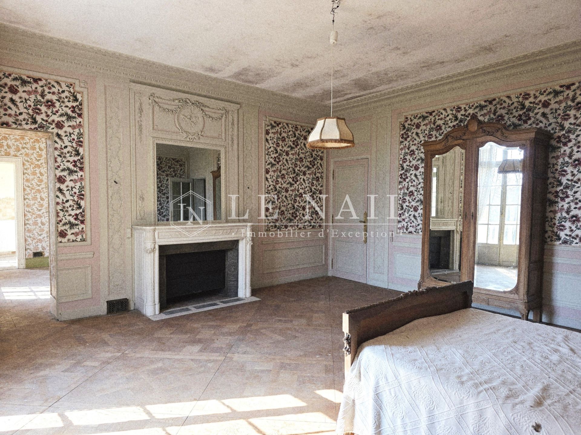château 19 pièces en vente à BEAUMONT LE ROGER (27170)