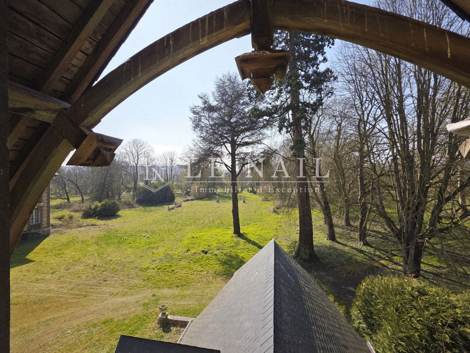 château 19 pièces en vente à BEAUMONT LE ROGER (27170)