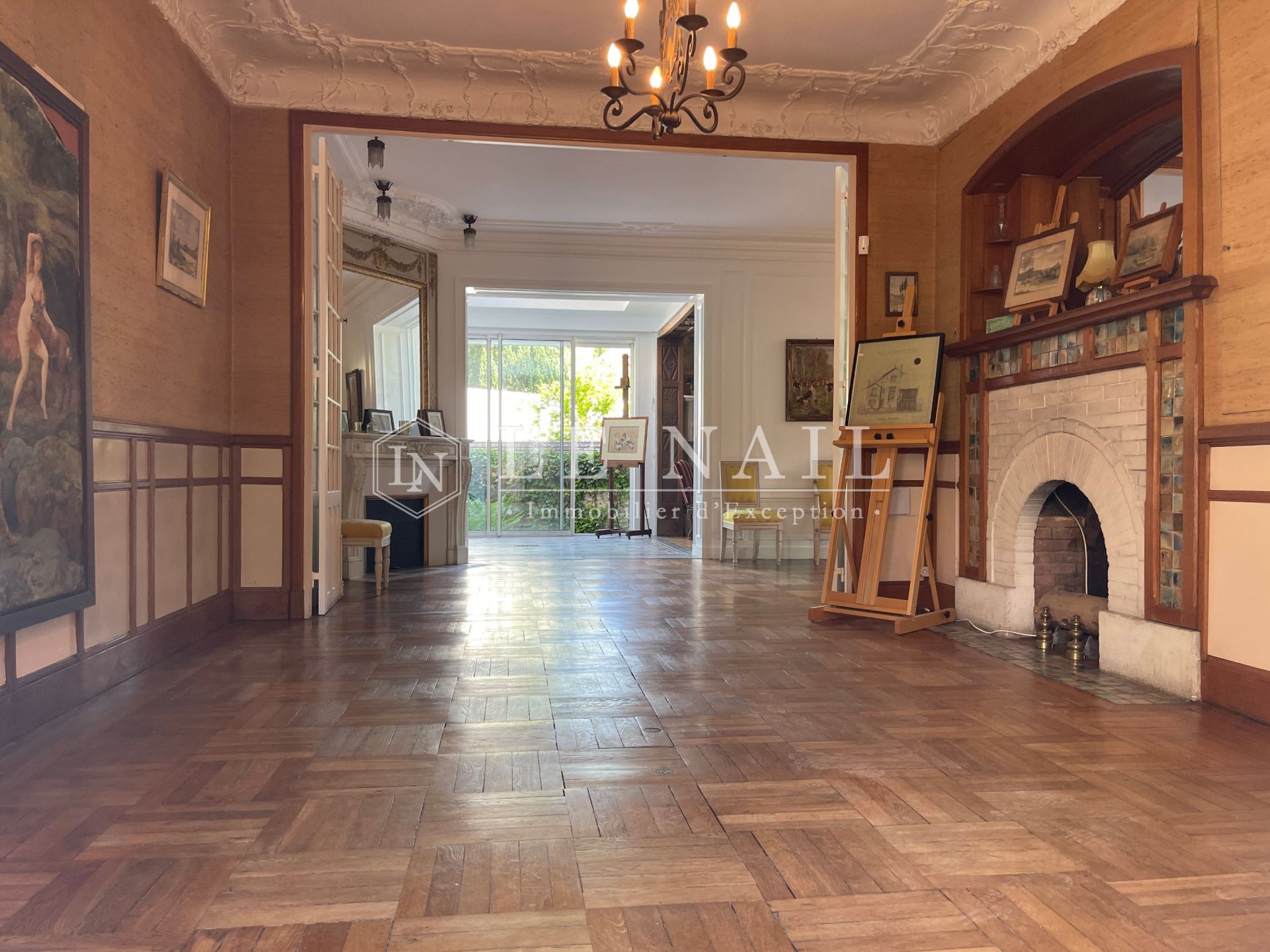 villa 11 rooms for sale on FONTAINEBLEAU (77300)