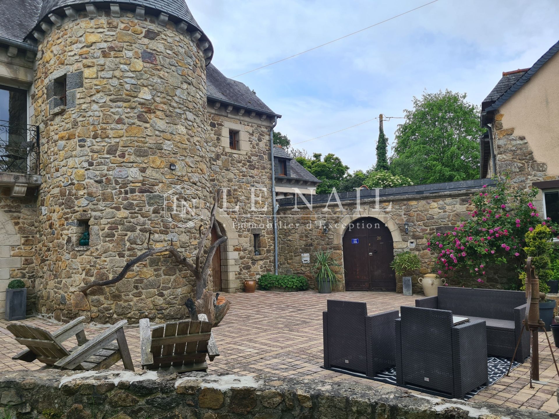 manoir 19 pièces en vente à DINAN (22100)