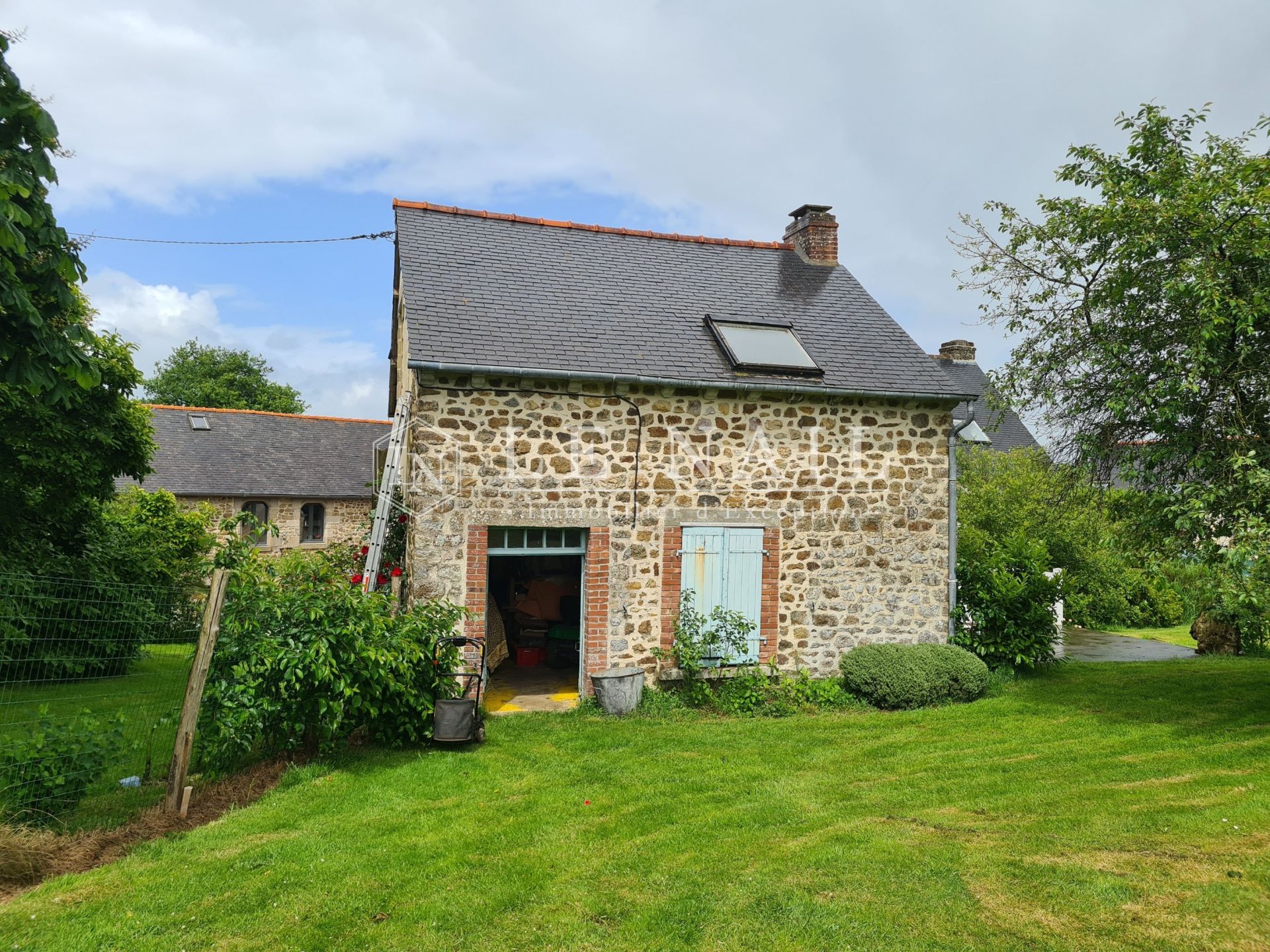 manoir 19 pièces en vente à DINAN (22100)