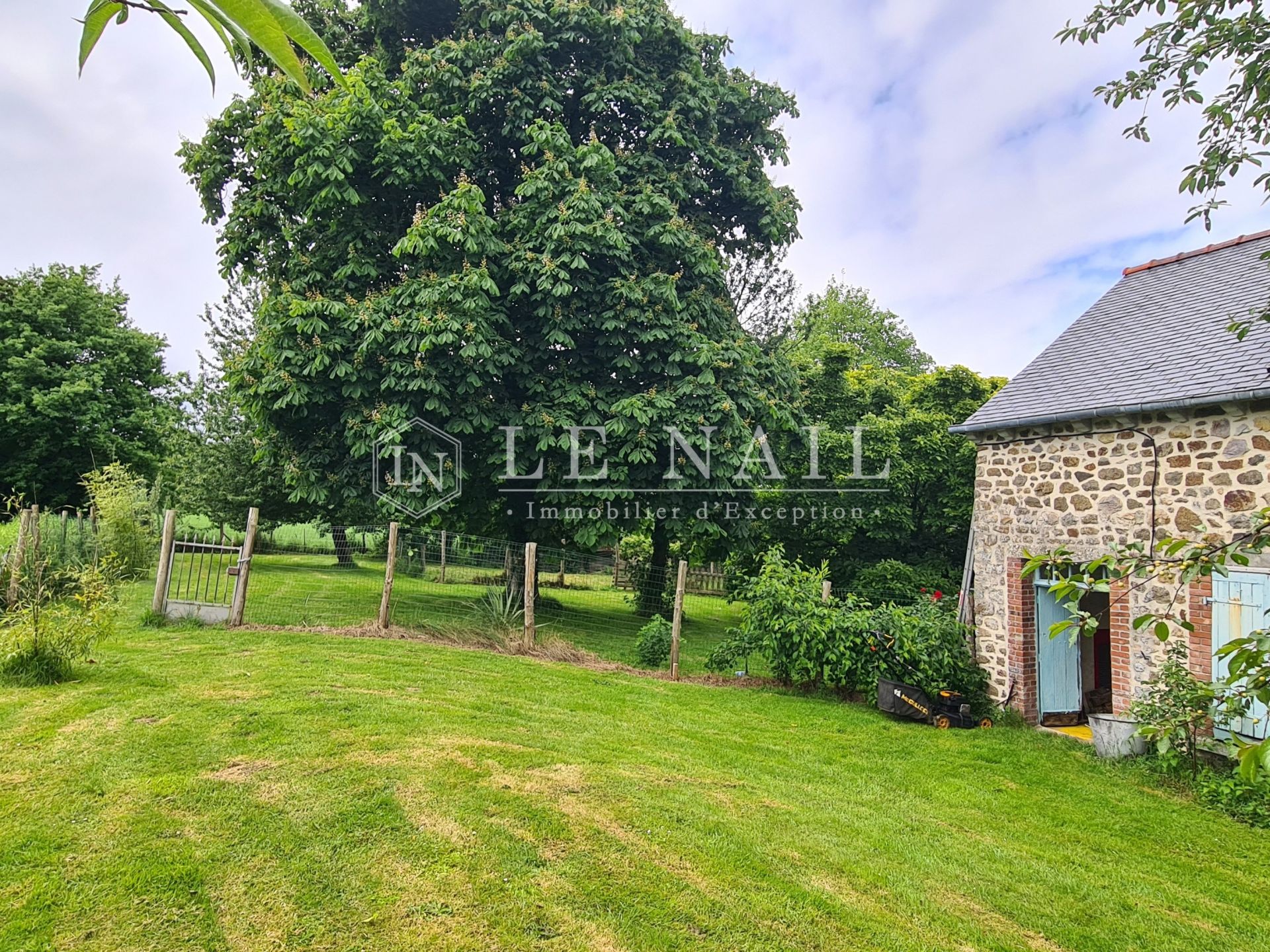 manoir 19 pièces en vente à DINAN (22100)