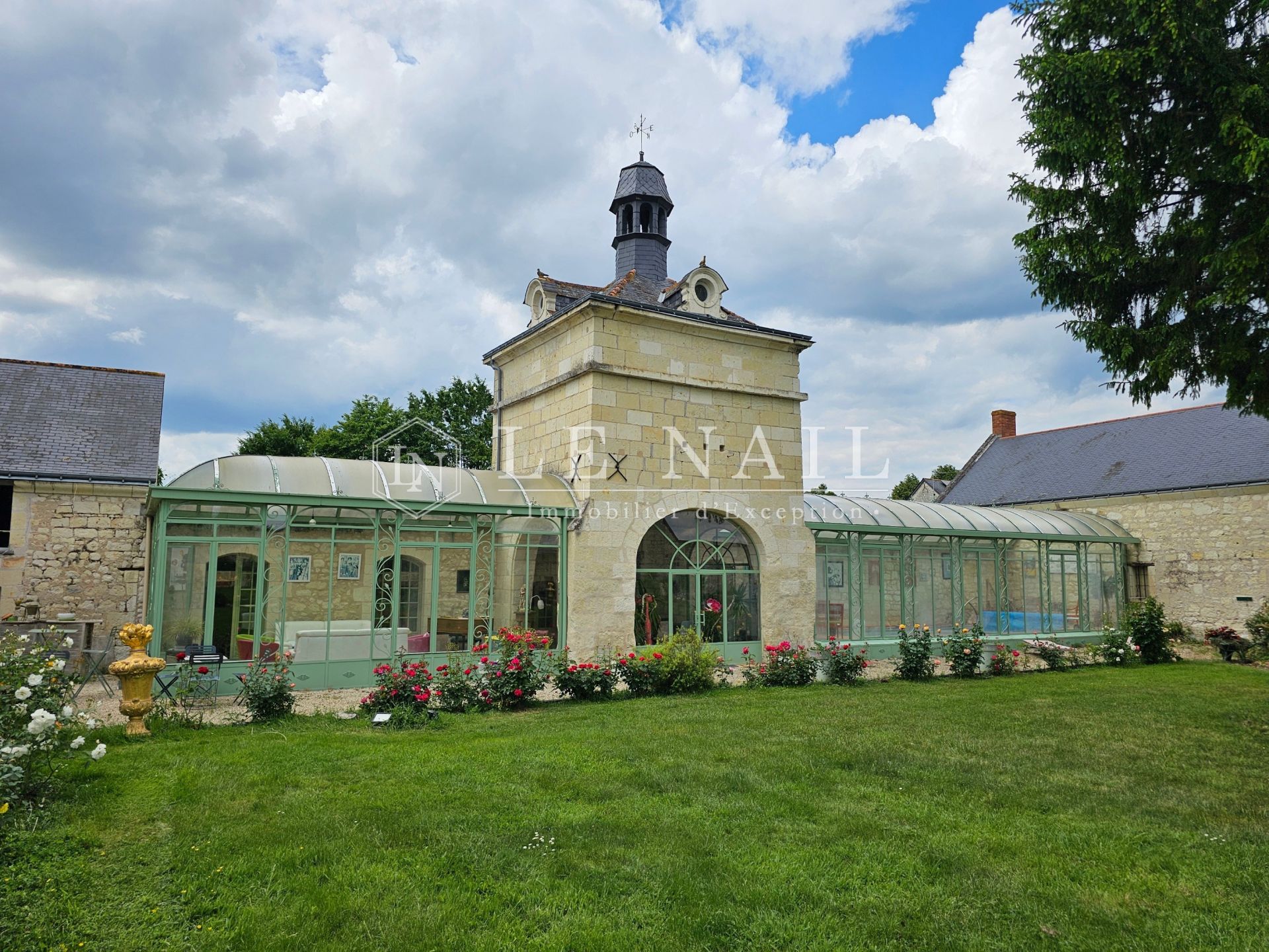 manoir 11 pièces en vente à SAUMUR (49400)